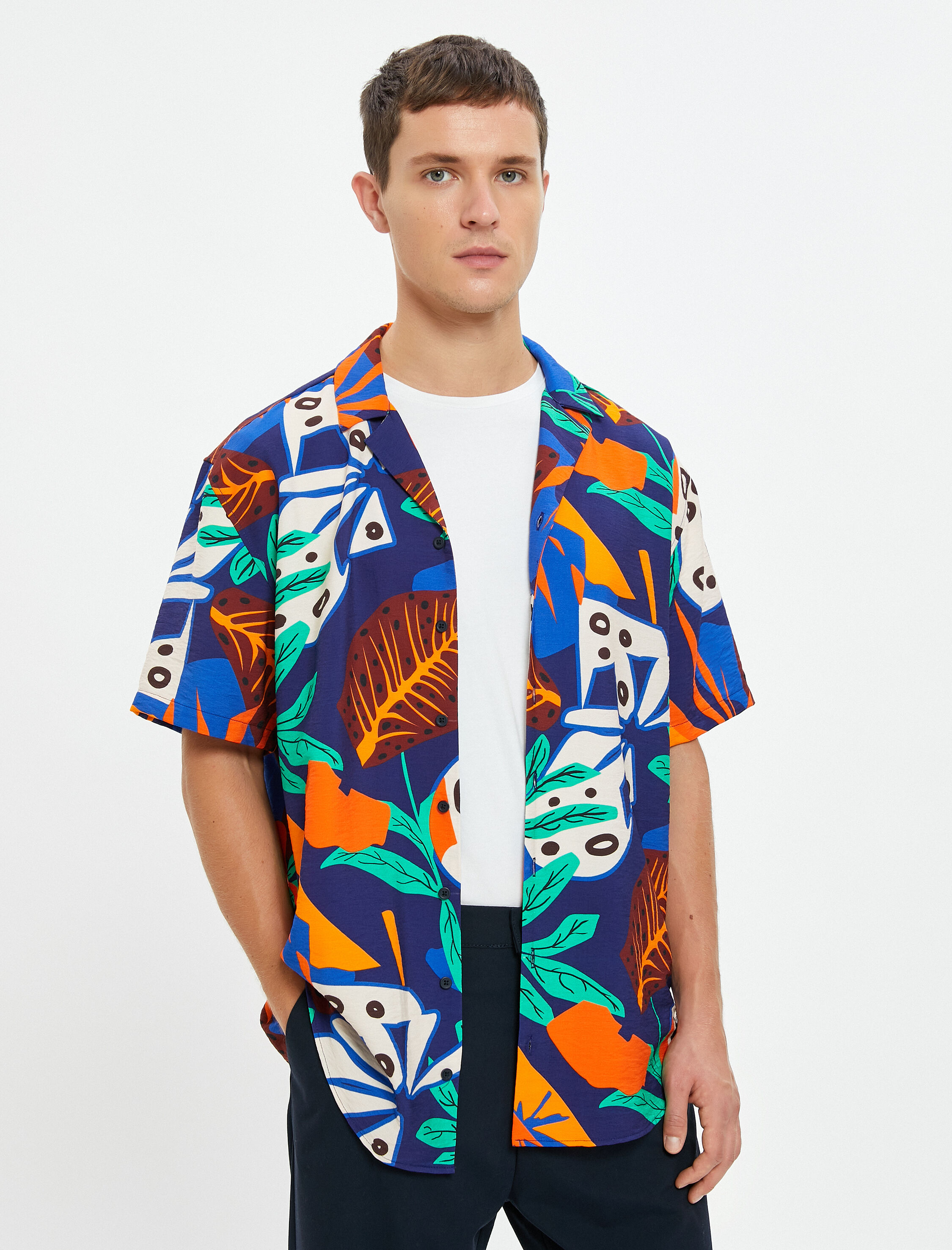   Gömlek Kısa Kollu Devrik Yaka Floral Desenli