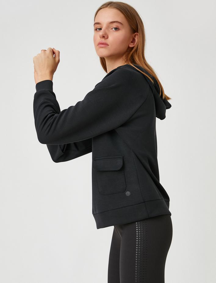  Kapüşonlu Sweatshirt