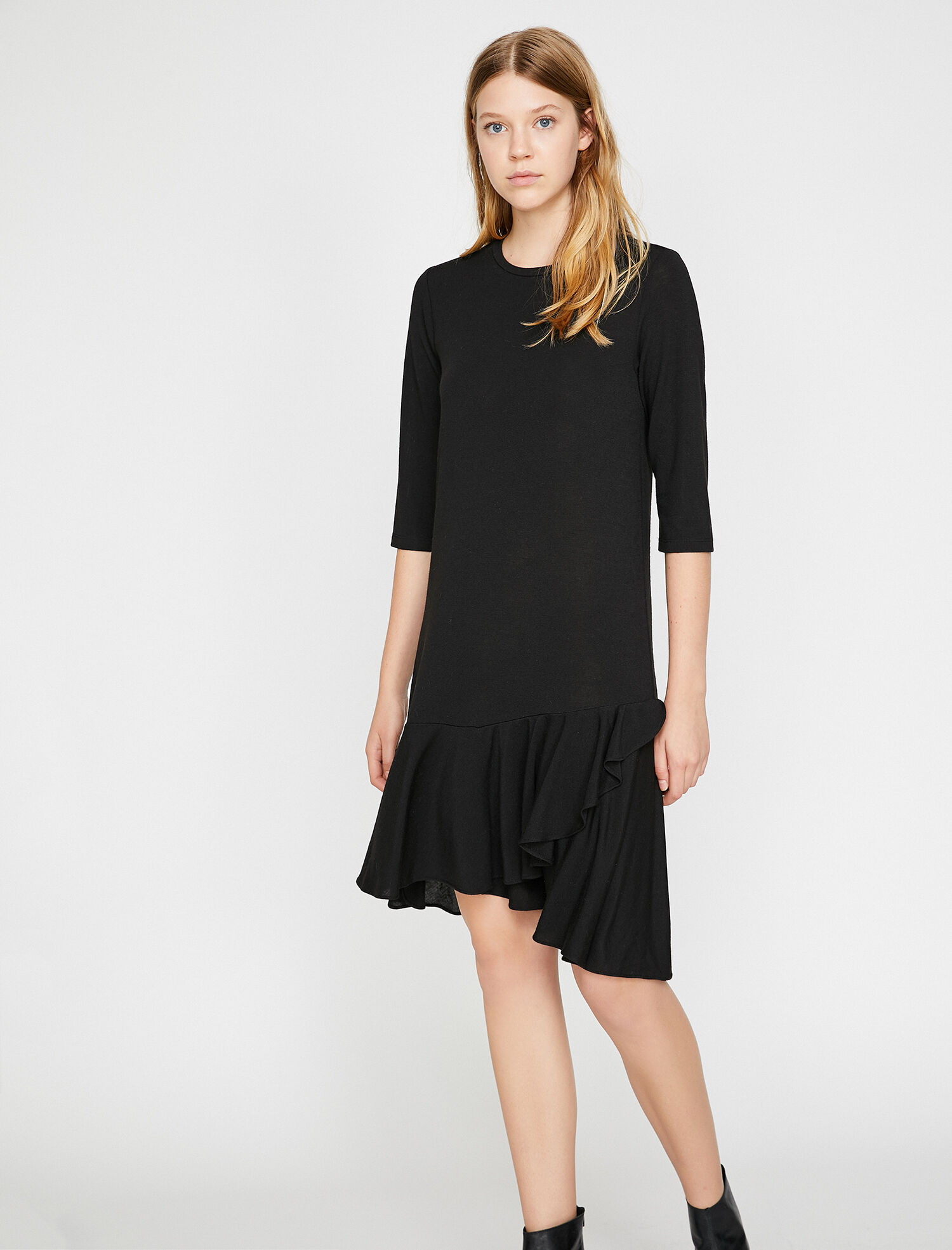   Fırfır Detaylı Elbise