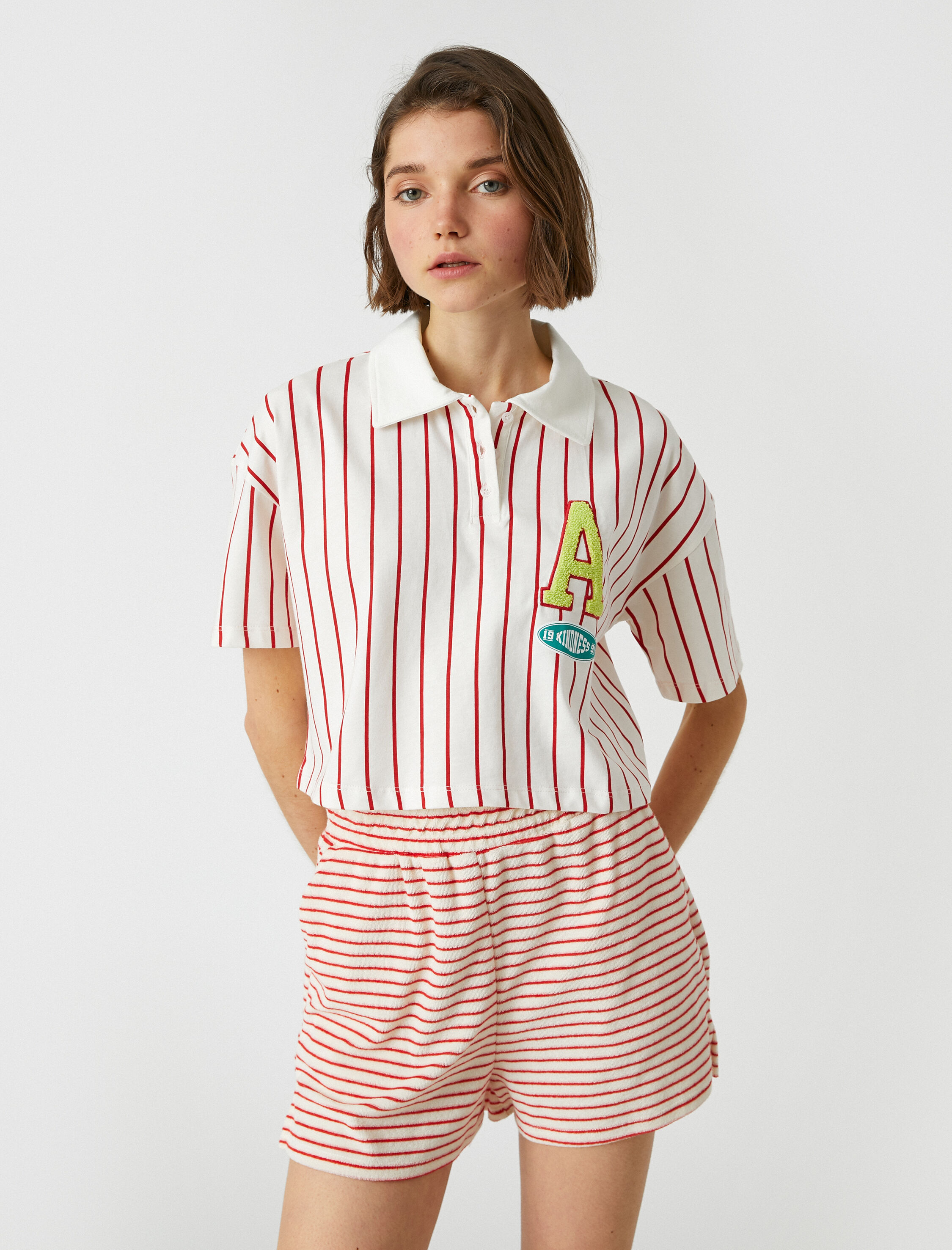   Oversize Crop Tişört Polo Yaka Pamuklu