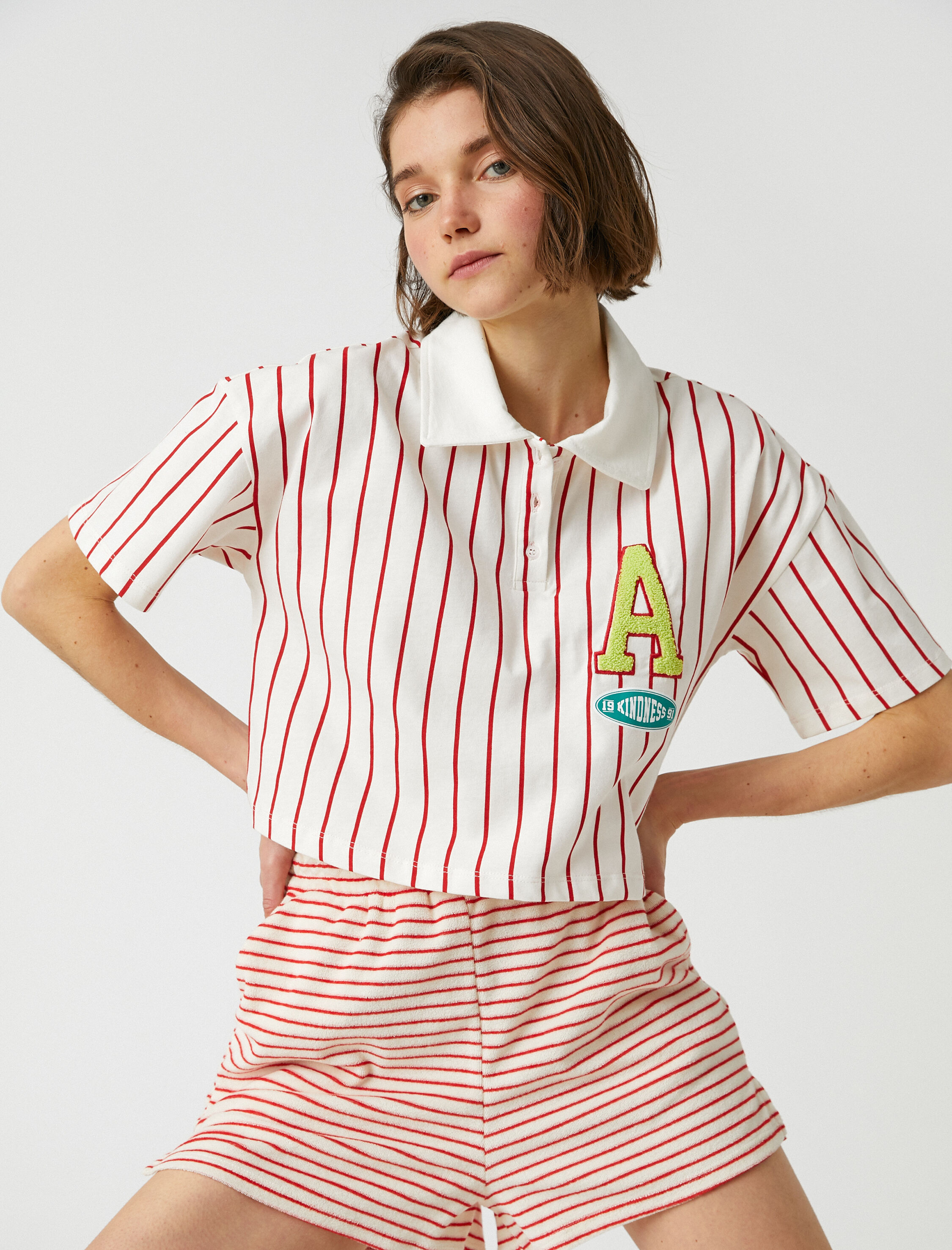   Oversize Crop Tişört Polo Yaka Pamuklu