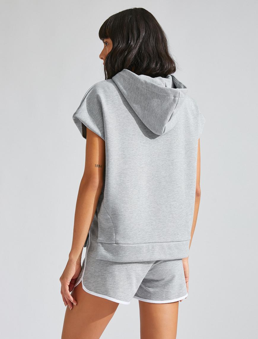  Kapüşonlu Kolsuz Sweatshirt