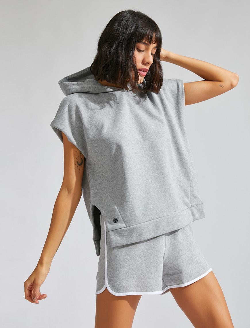   Kapüşonlu Kolsuz Sweatshirt