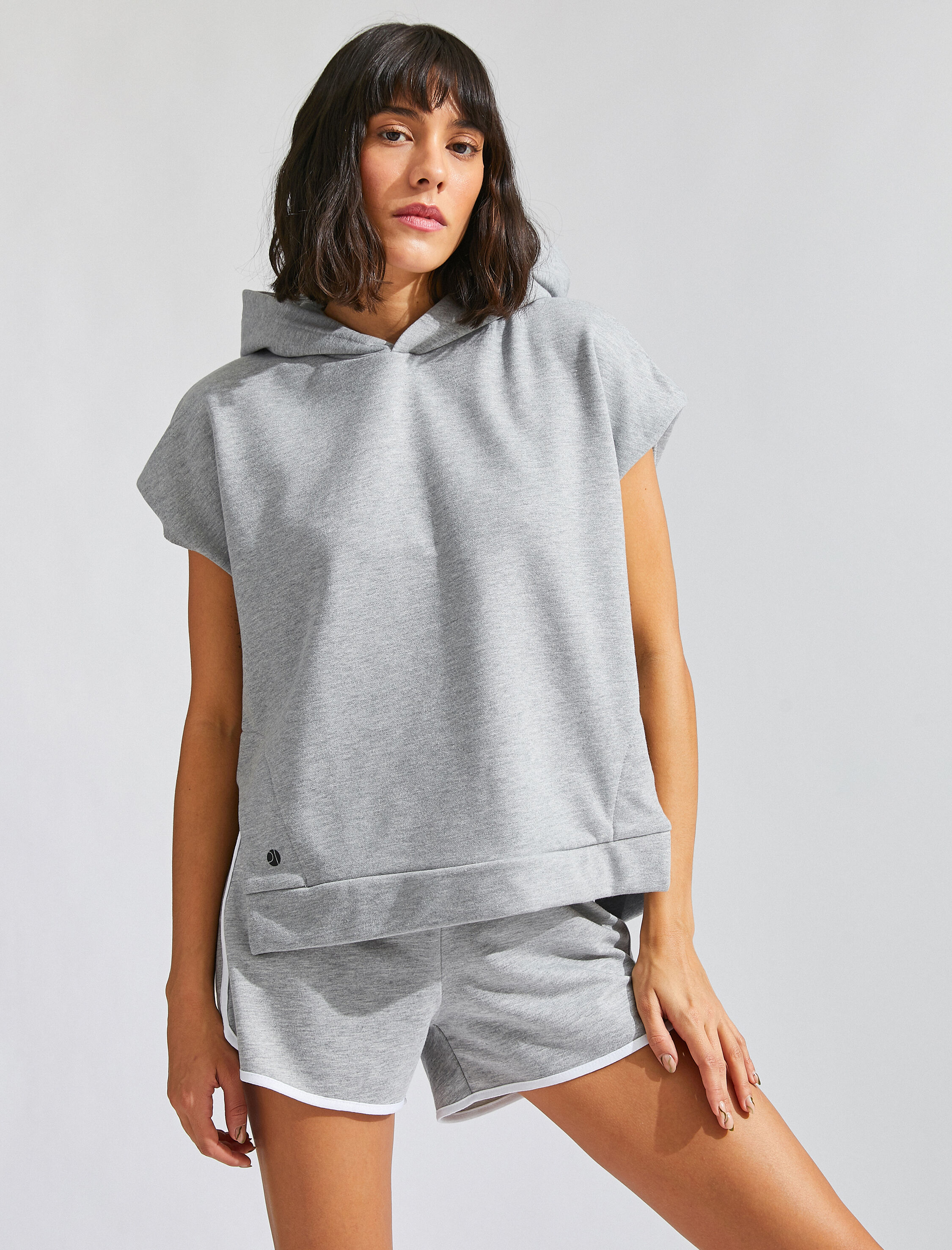   Kapüşonlu Kolsuz Sweatshirt