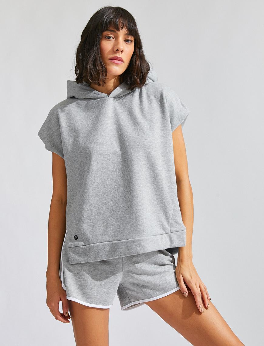   Kapüşonlu Kolsuz Sweatshirt
