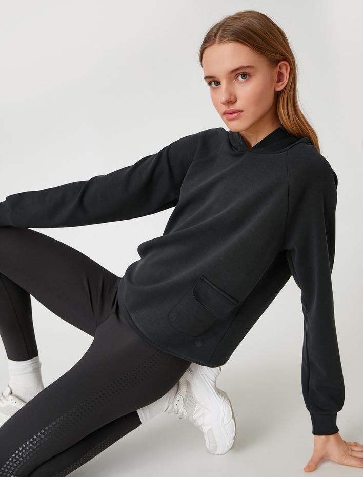  Kapüşonlu Sweatshirt