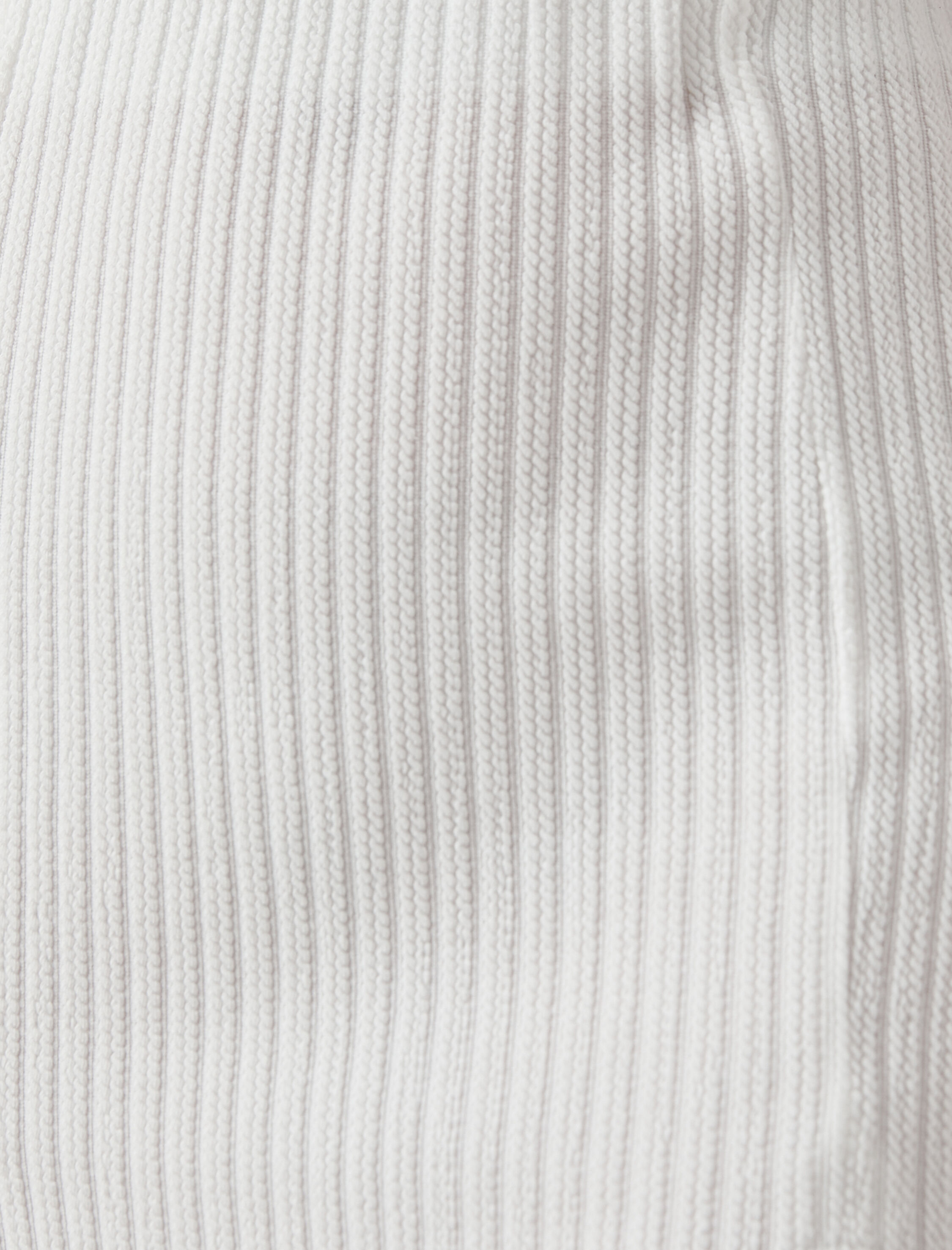   Mini Etek Çift Yırtmaç Detaylı