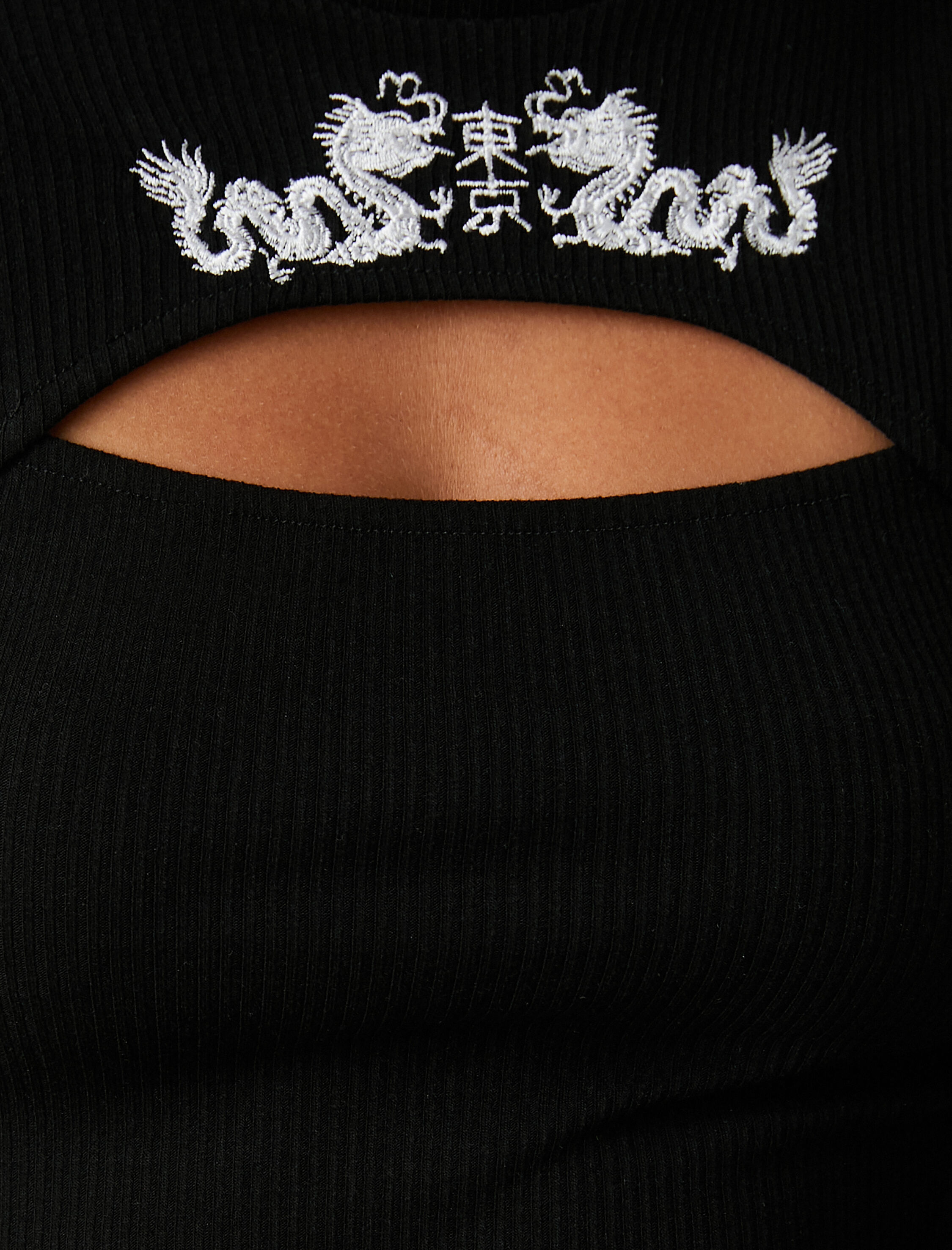   Crop Tişört Uzun Kollu Pencere Detaylı Baskılı