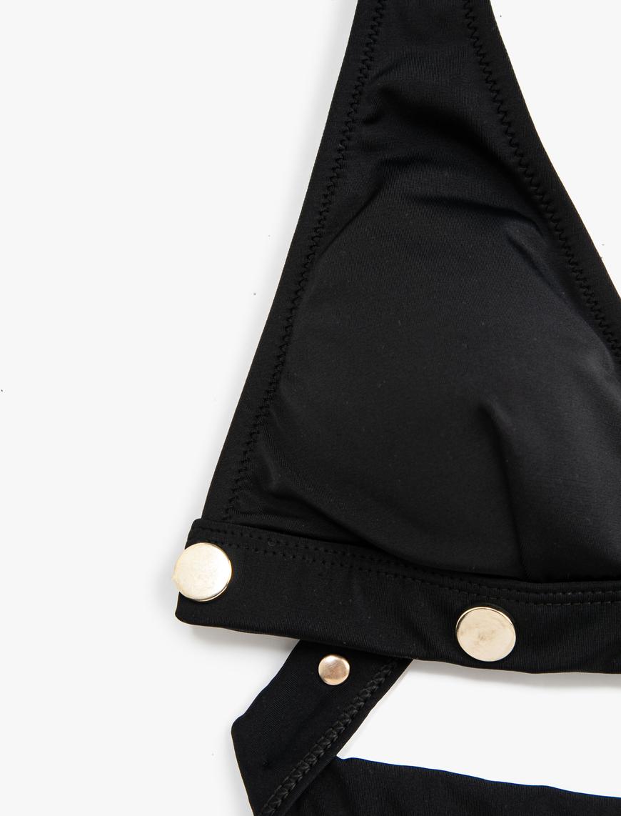   Metal Detaylı Bikini Üst