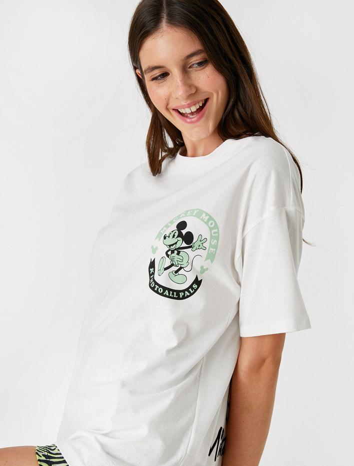  Mickey Mouse Lisanslı Baskılı Oversize Tişört