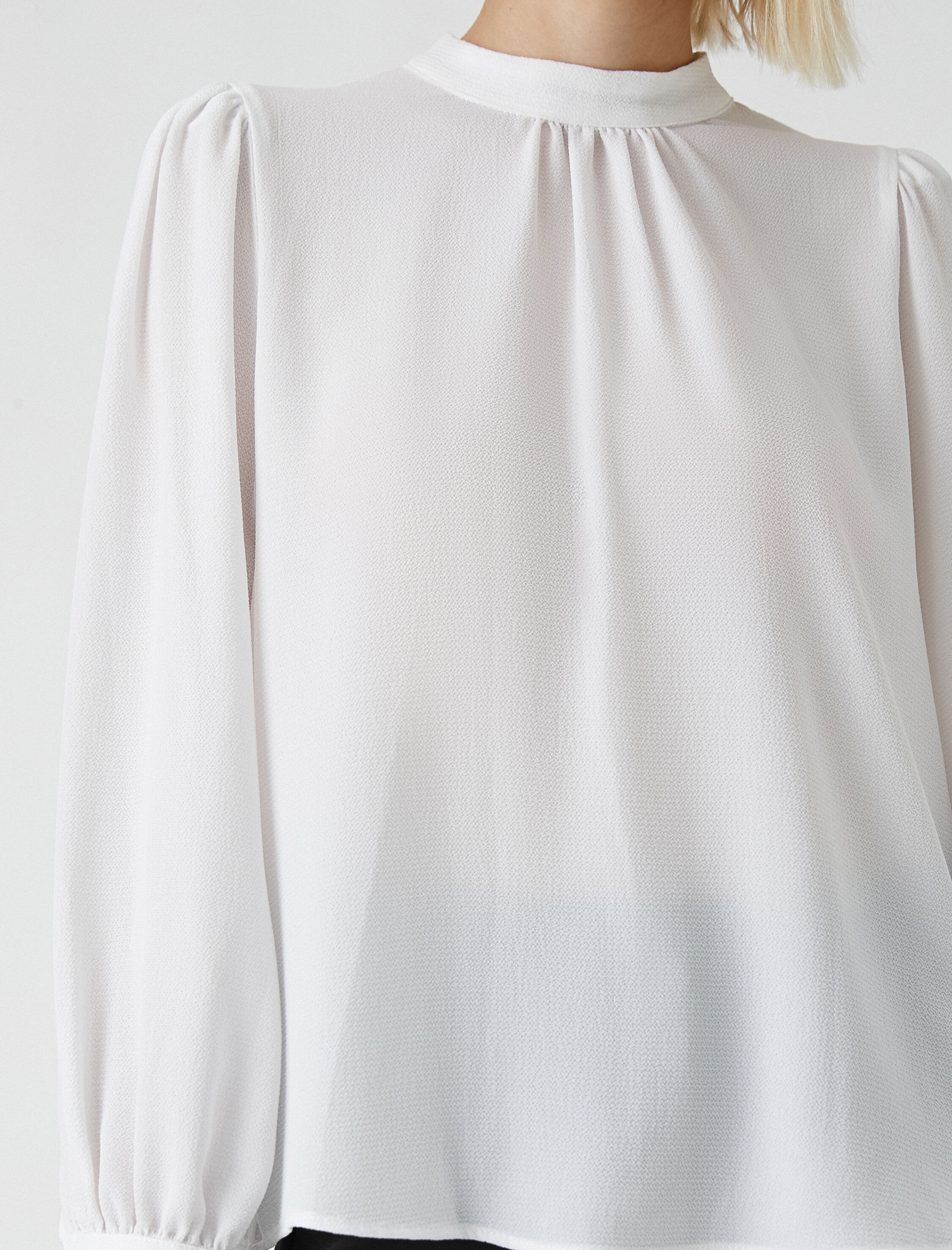   Dik Yaka Bluz Balon Kollu