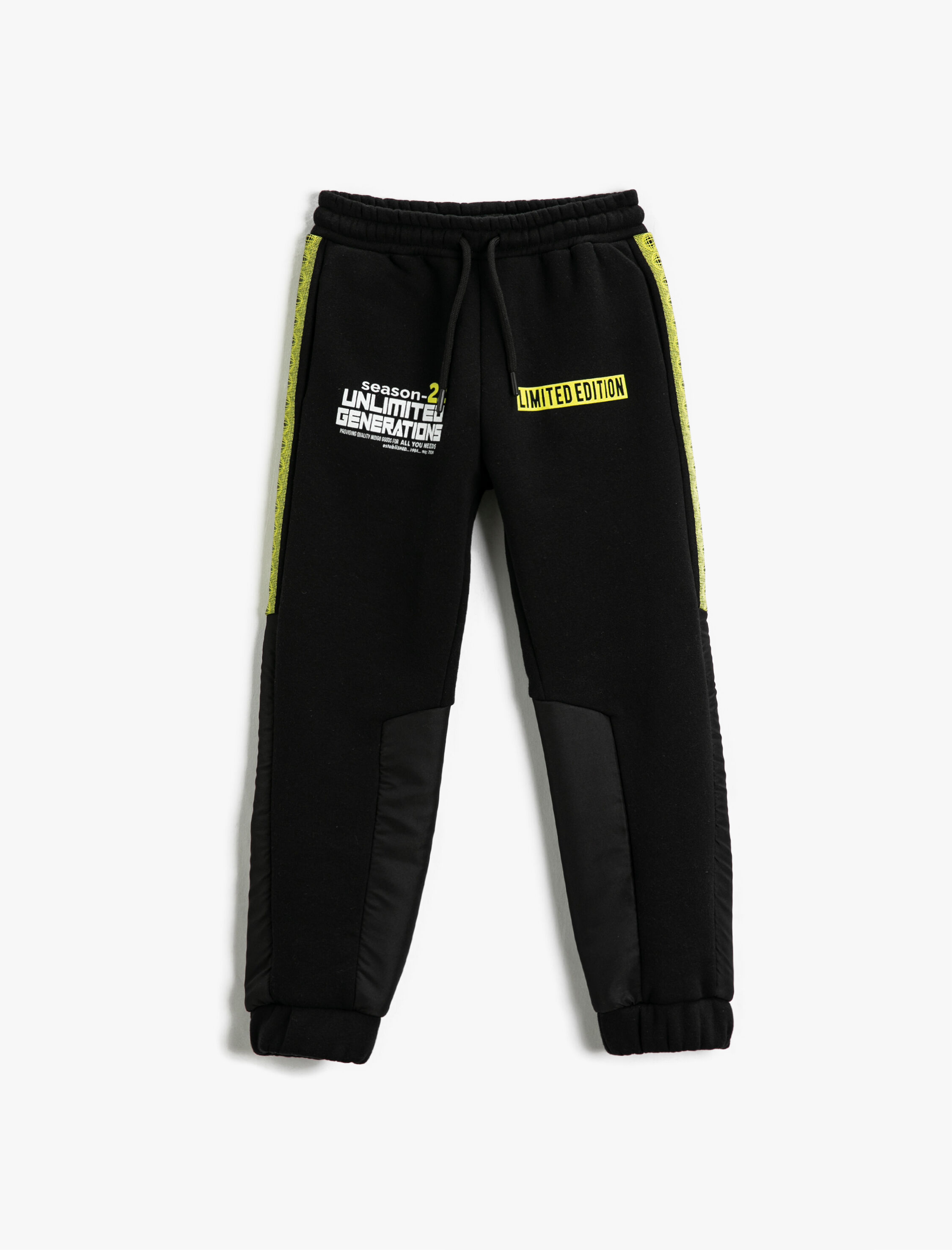  Erkek Çocuk Renk Bloklu Baskılı Eşofman Altı