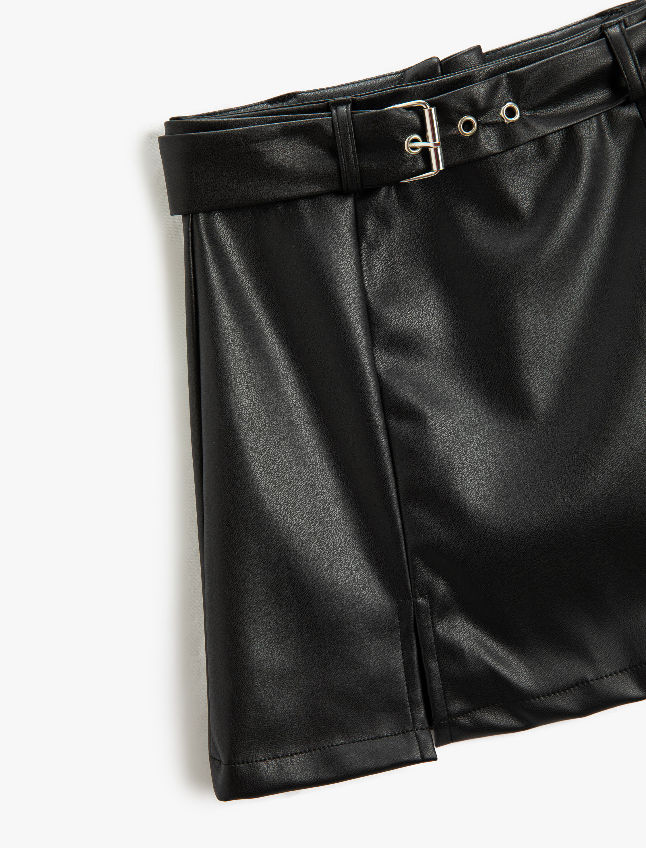  Kız Çocuk Mini Etek Deri Görünümlü Kemer Detaylı Yırtmaçlı