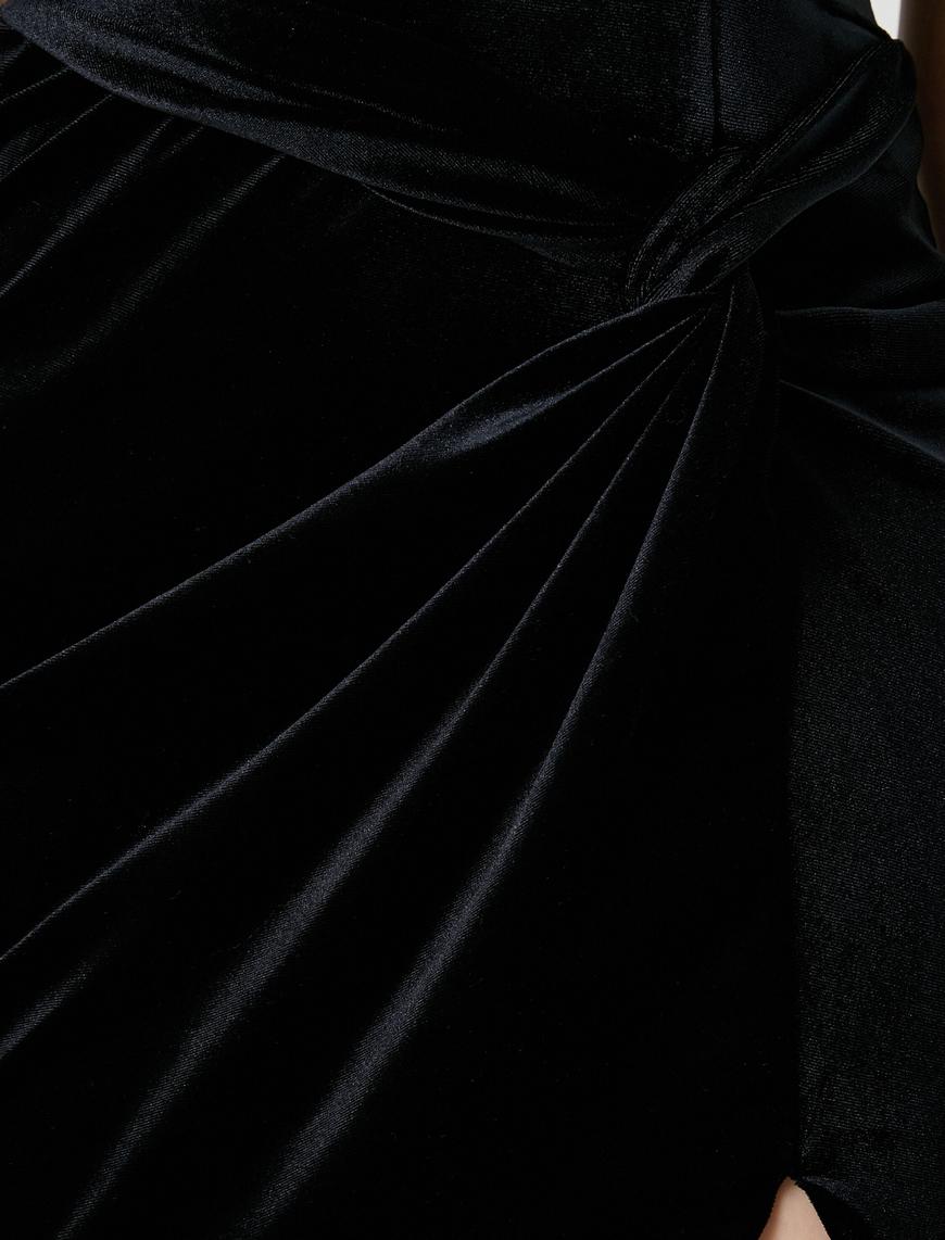   Mini Kadife Abiye Elbise Drapeli Tüy Detaylı Omzu Açık