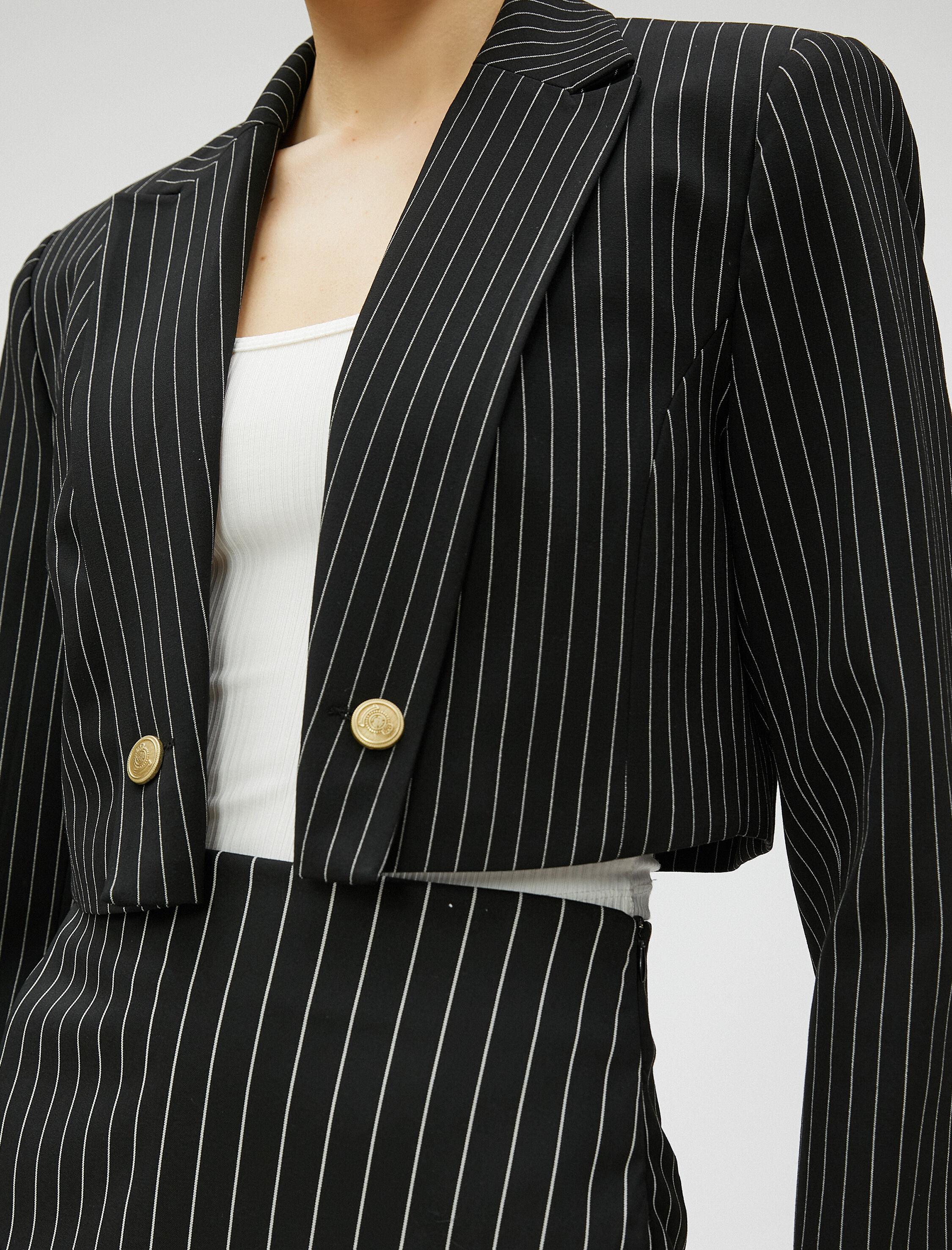   Crop Blazer Ceket Düğme Detaylı