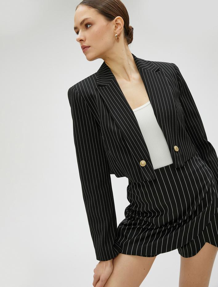  Crop Blazer Ceket Düğme Detaylı