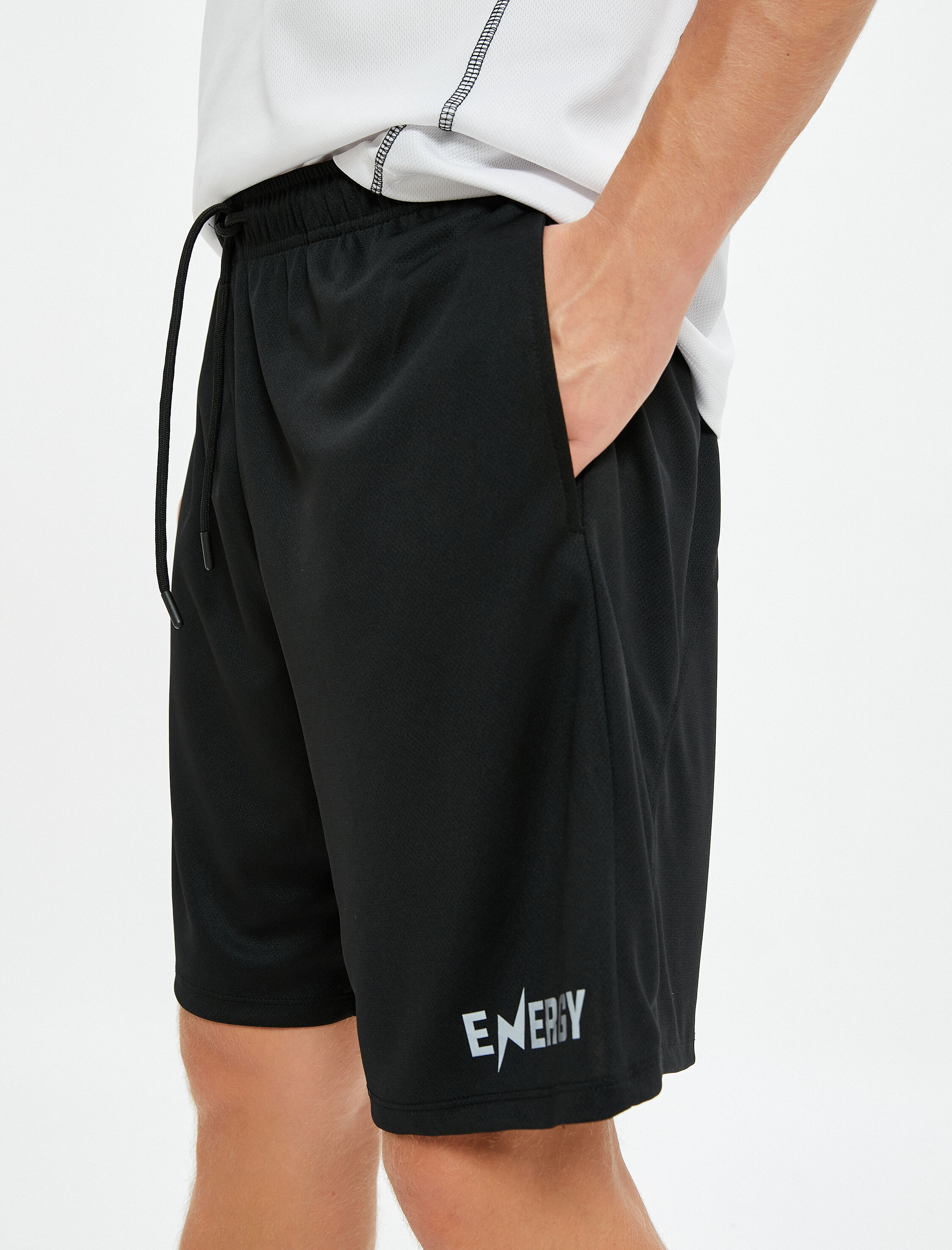   Spor Şort Slogan Baskılı Beli Bağcıklı Cep Detaylı