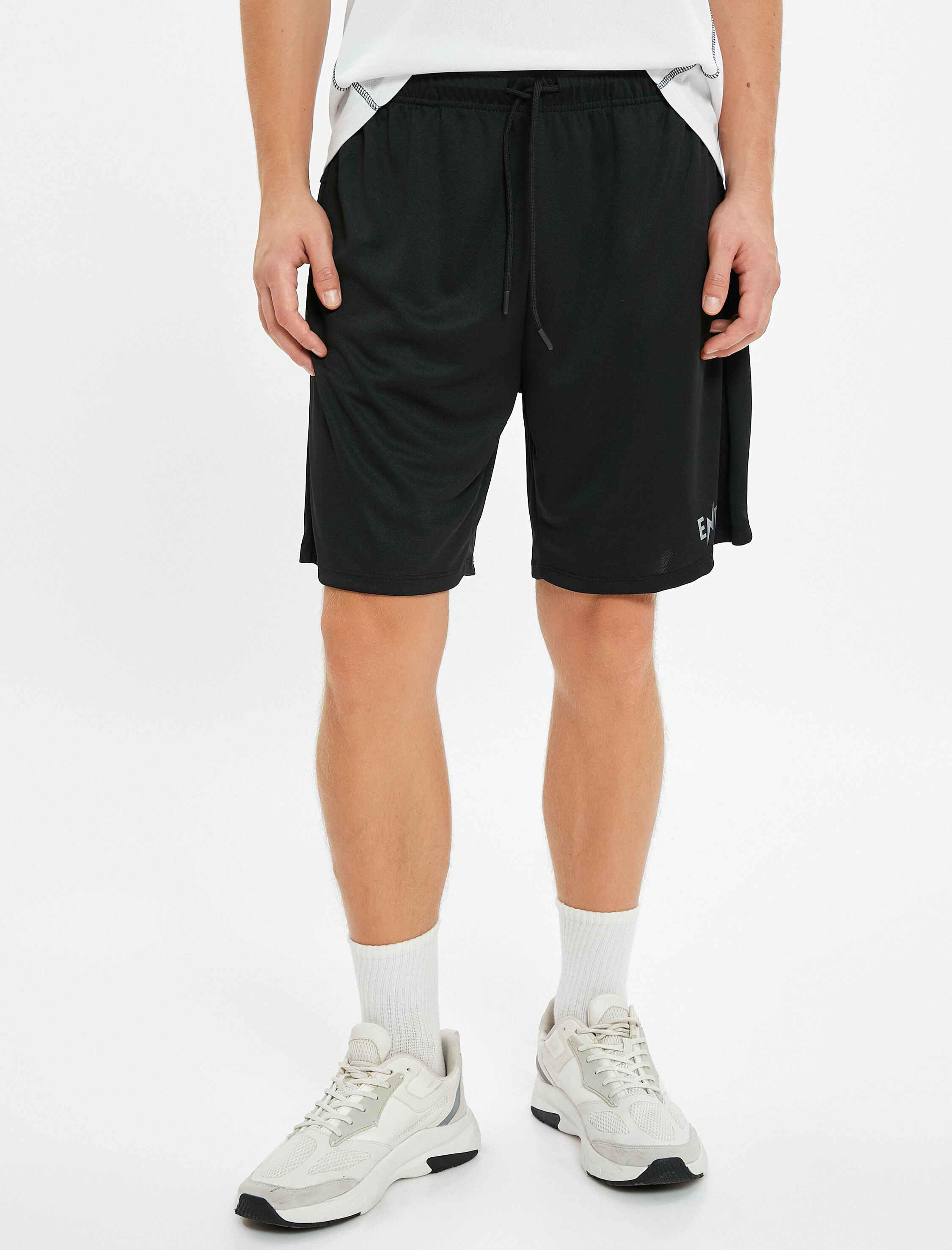   Spor Şort Slogan Baskılı Beli Bağcıklı Cep Detaylı