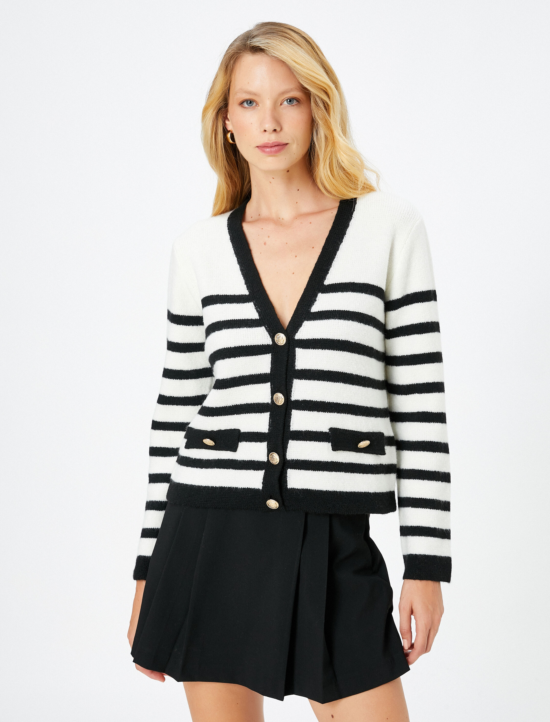   Hırka Gold Düğmeli V Yaka Örgü