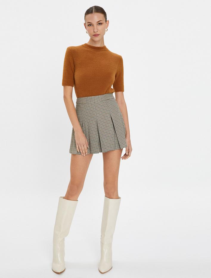  Kısa Kollu Triko Kazak Ribanalı Normal Kesim