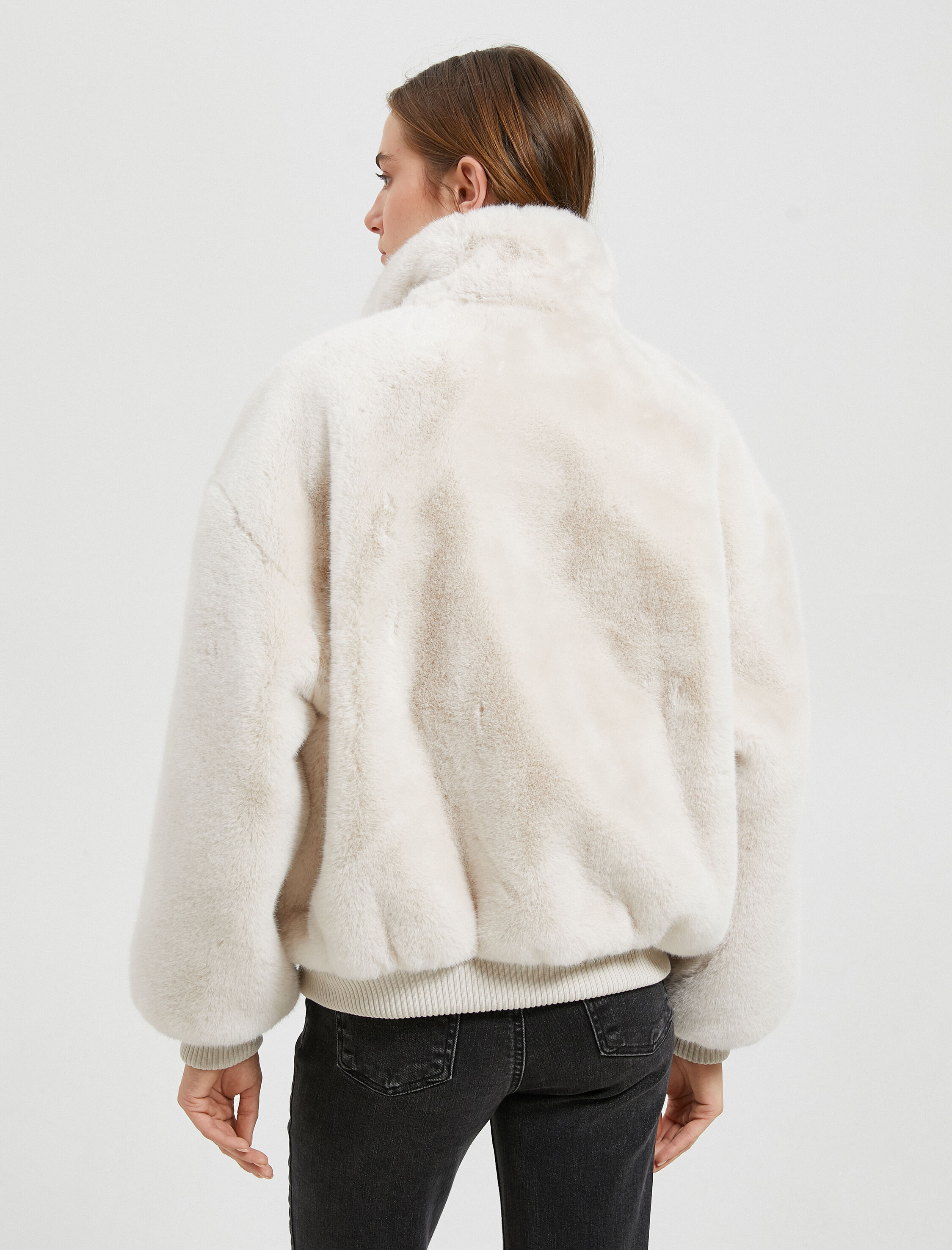   Oversize Peluş Kaban Dik Yaka Fermuarlı Ribanalı