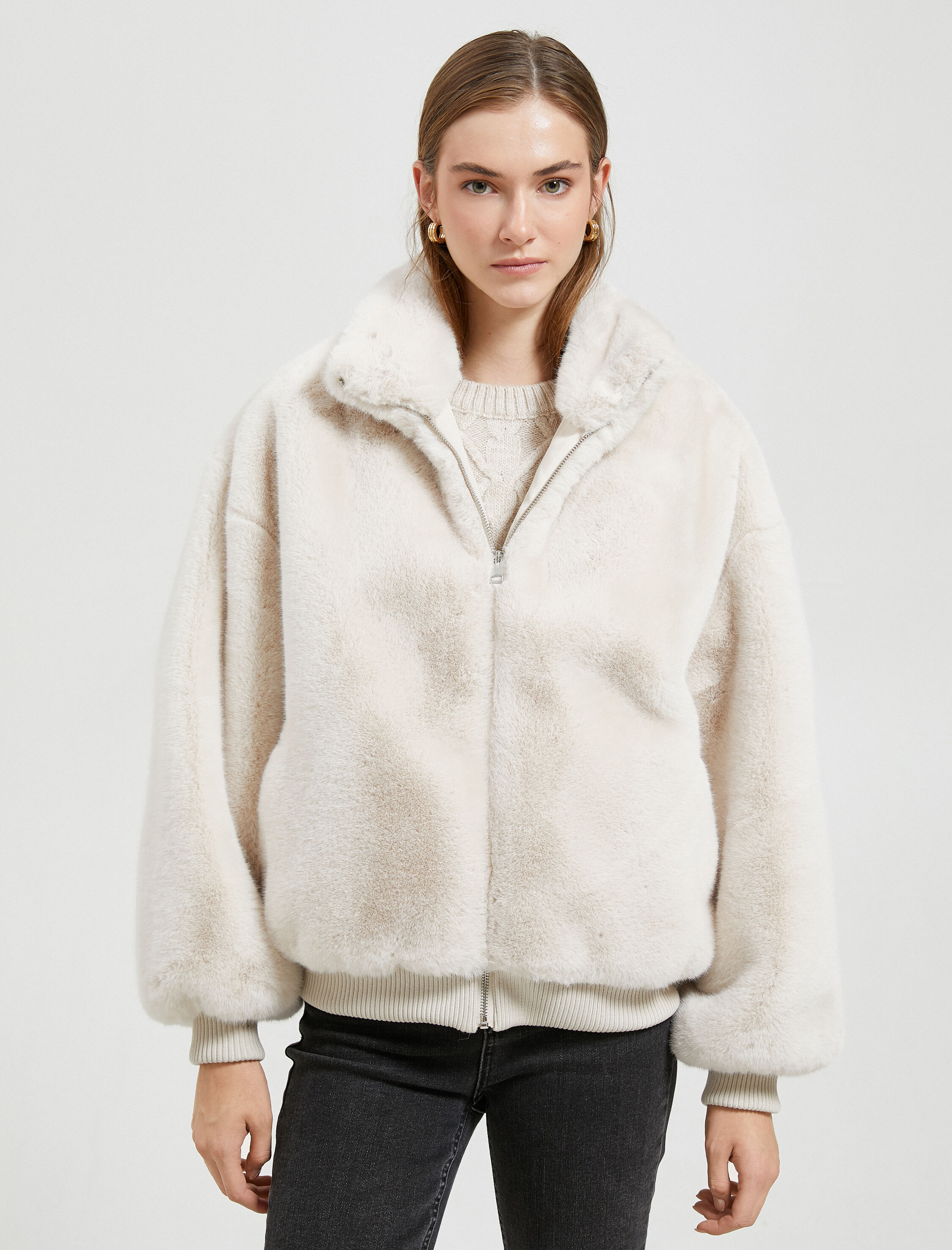   Oversize Peluş Kaban Dik Yaka Fermuarlı Ribanalı