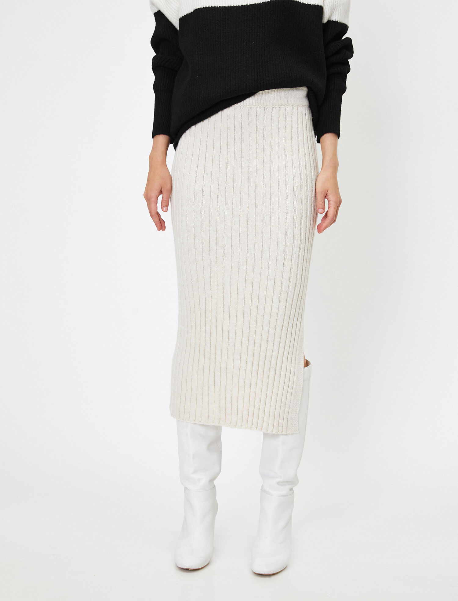 Düğme Detaylı Tişört