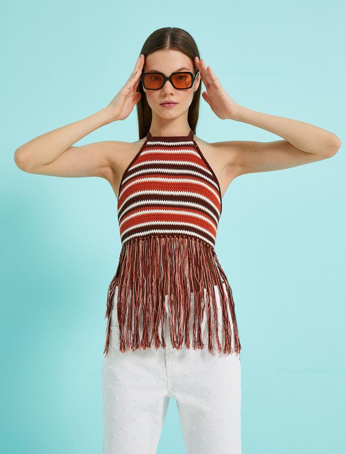  Crop Atlet Halter Yaka Püskül Detaylı