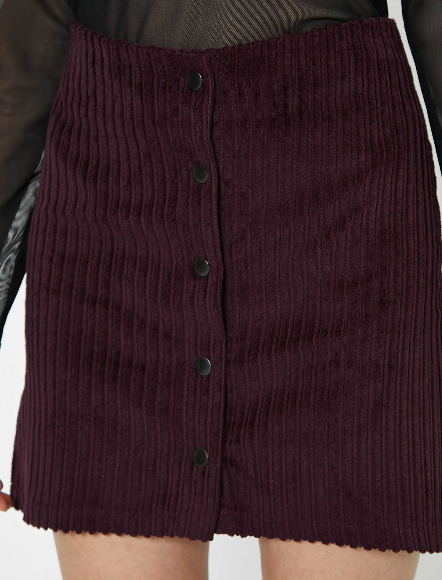   Düğme Detaylı Etek