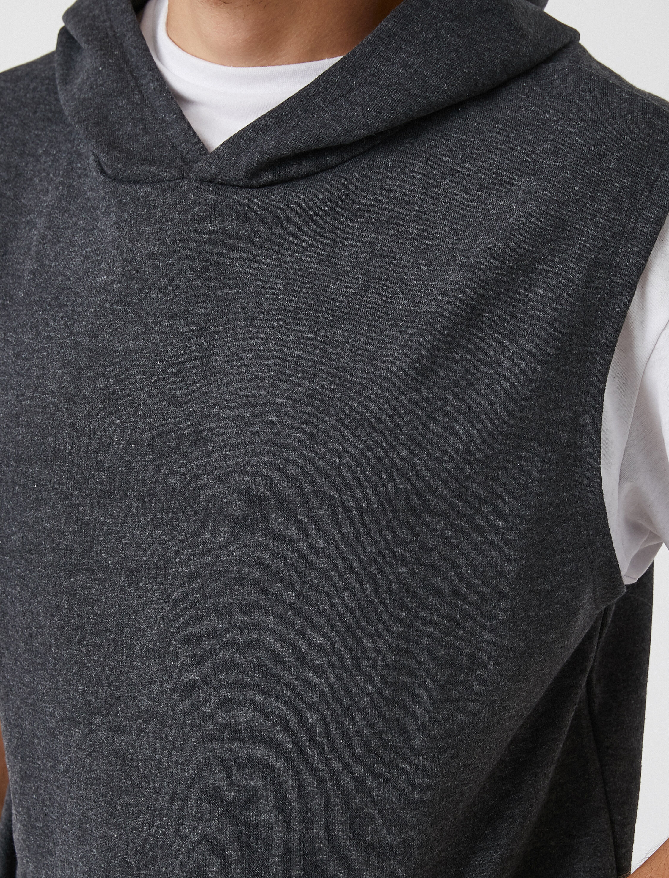   Kapşonlu Kolsuz Sweatshirt