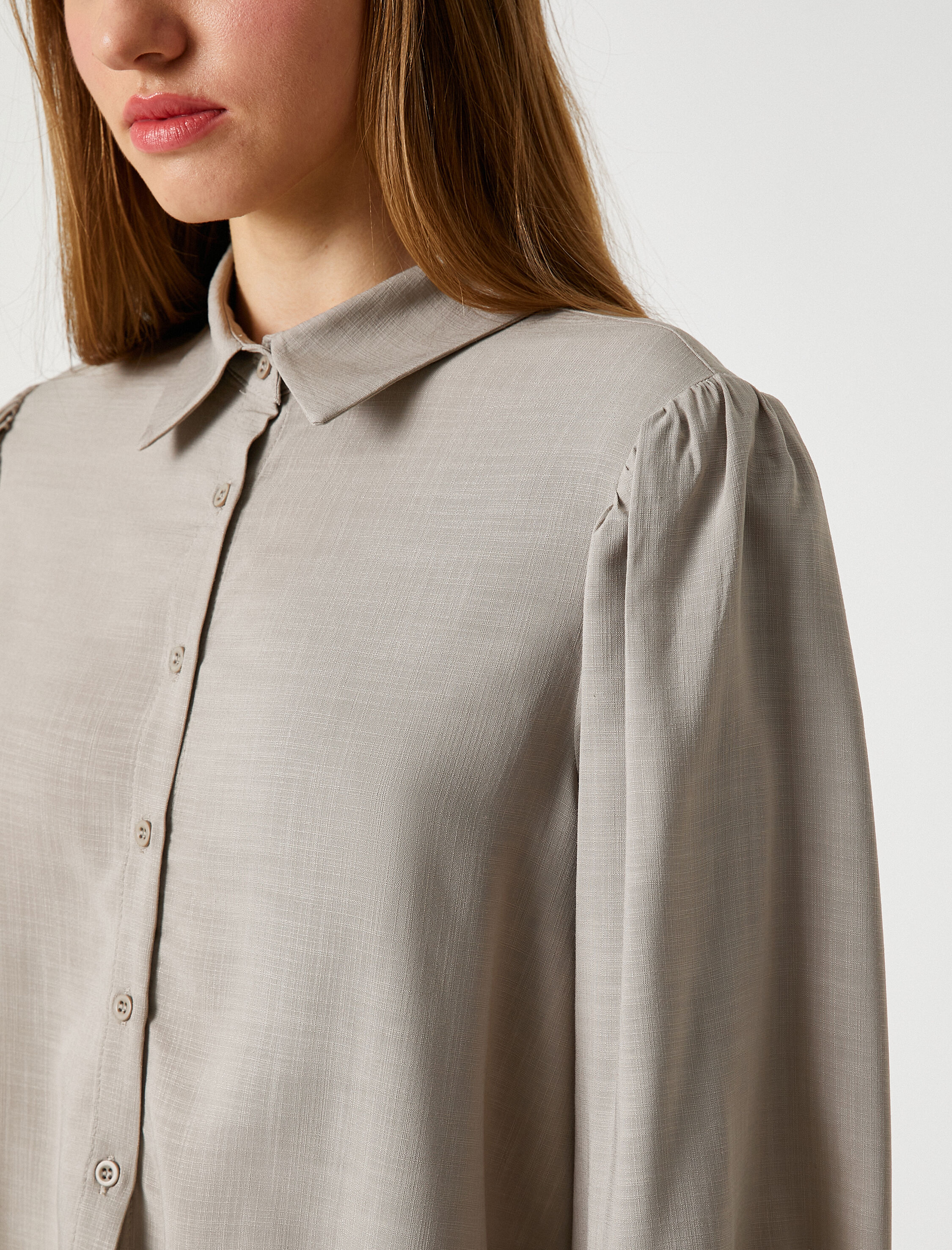   Balon Kollu Gömlek Önü Düğmeli Klasik Yaka