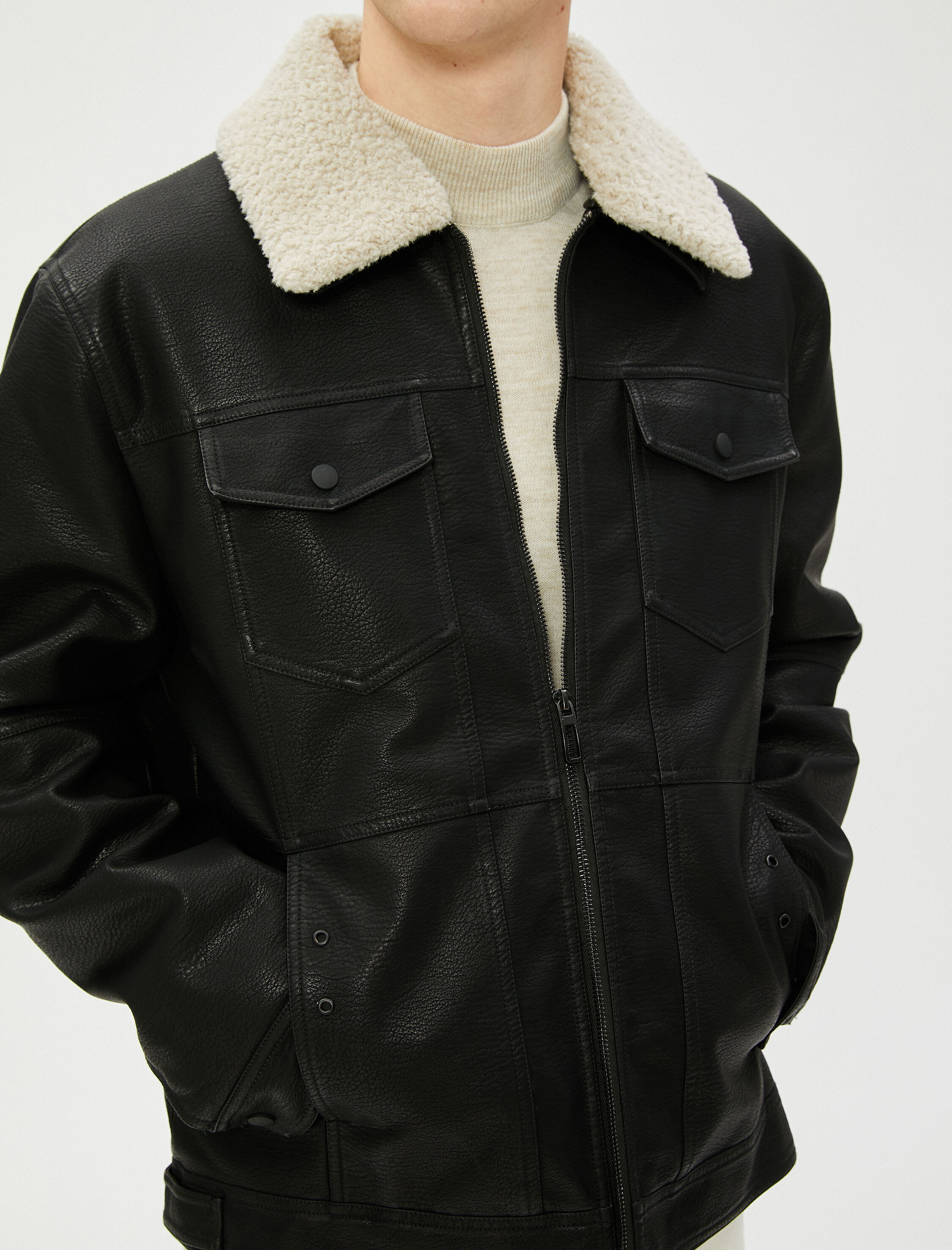   Deri Görünümlü Ceket Cepli Peluş Yaka Detaylı Fermuarlı