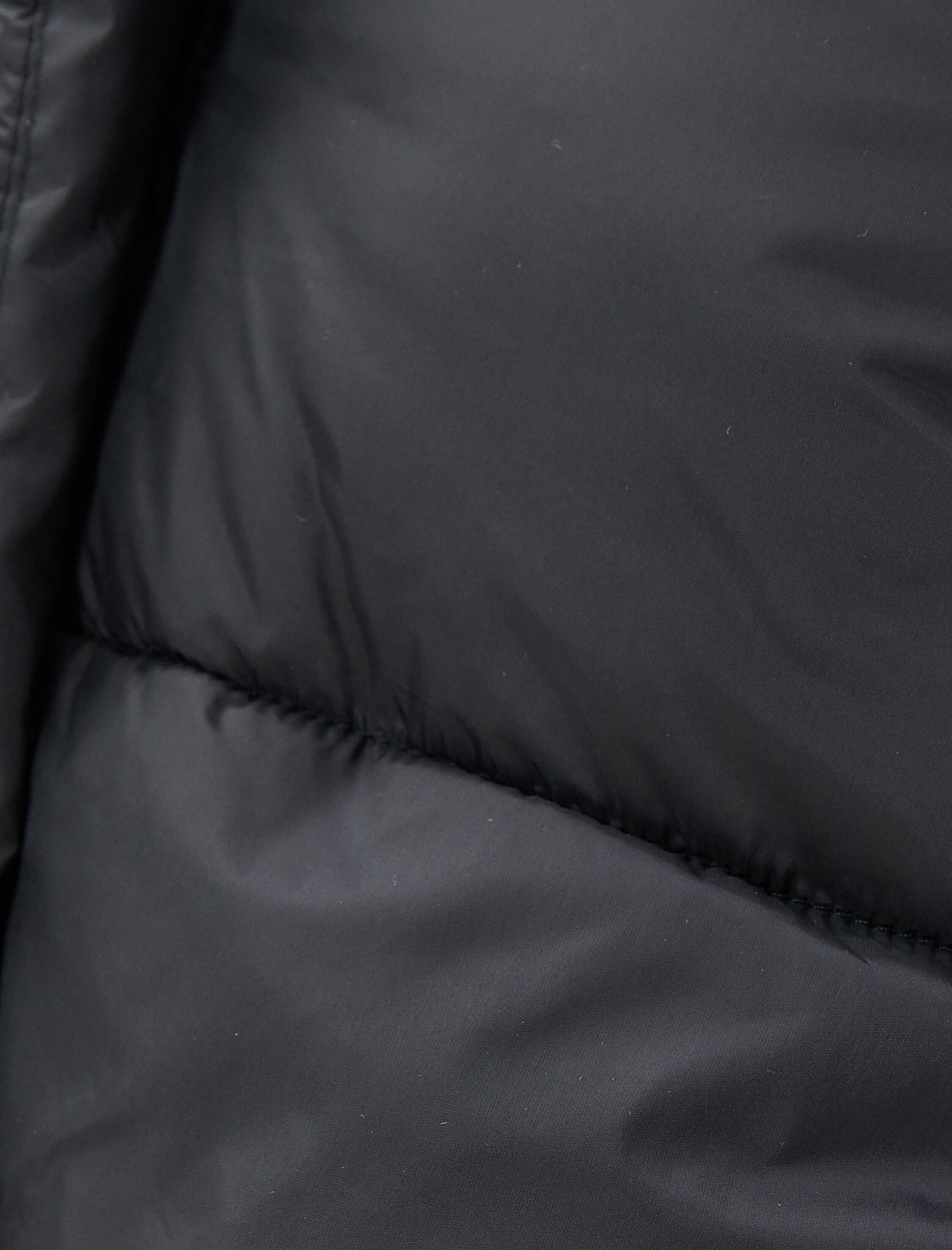 Kısa Şişme Mont Kapüşonlu Cep Detaylı Fermuarlı