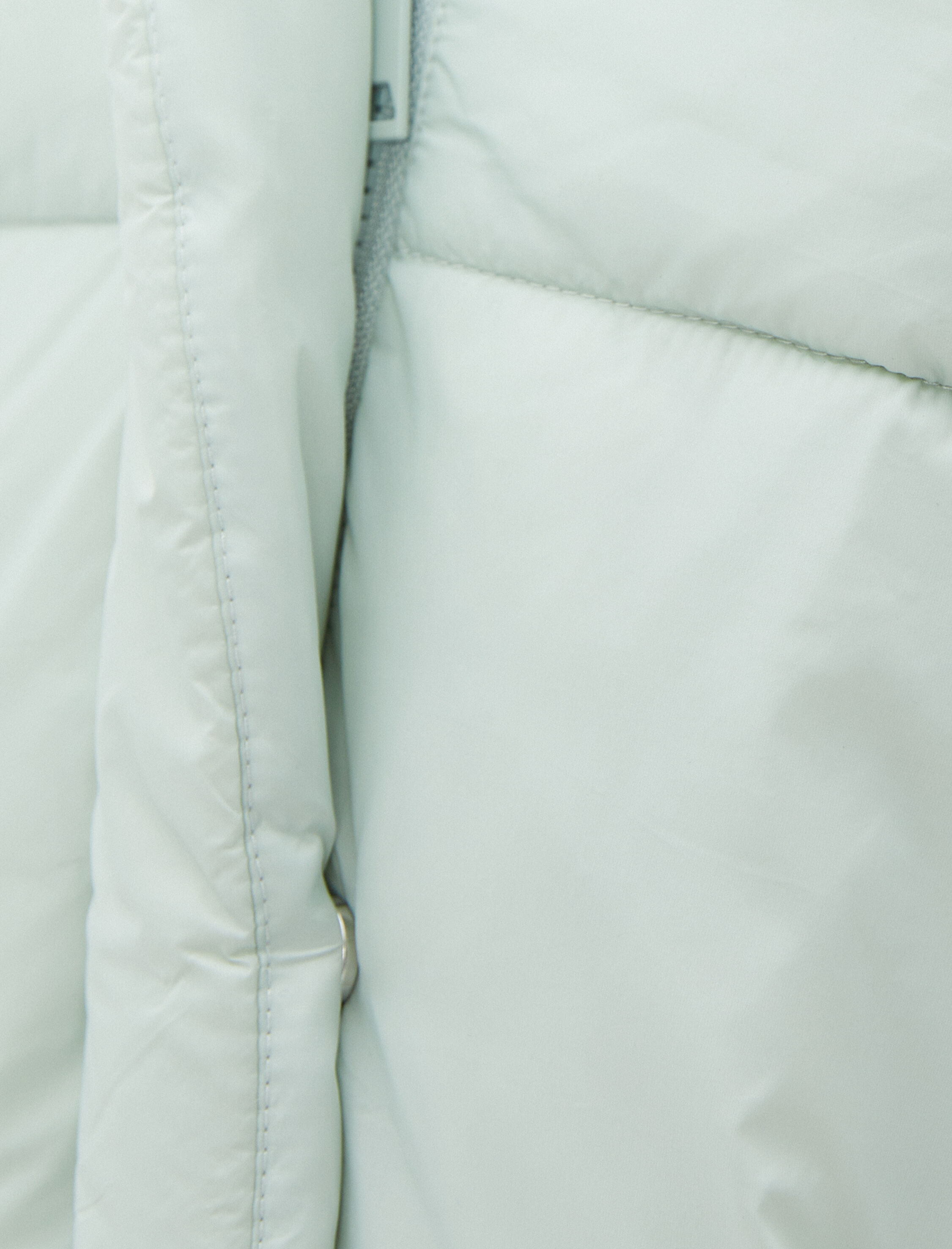 Kısa Şişme Mont Kapüşonlu Cep Detaylı Fermuarlı