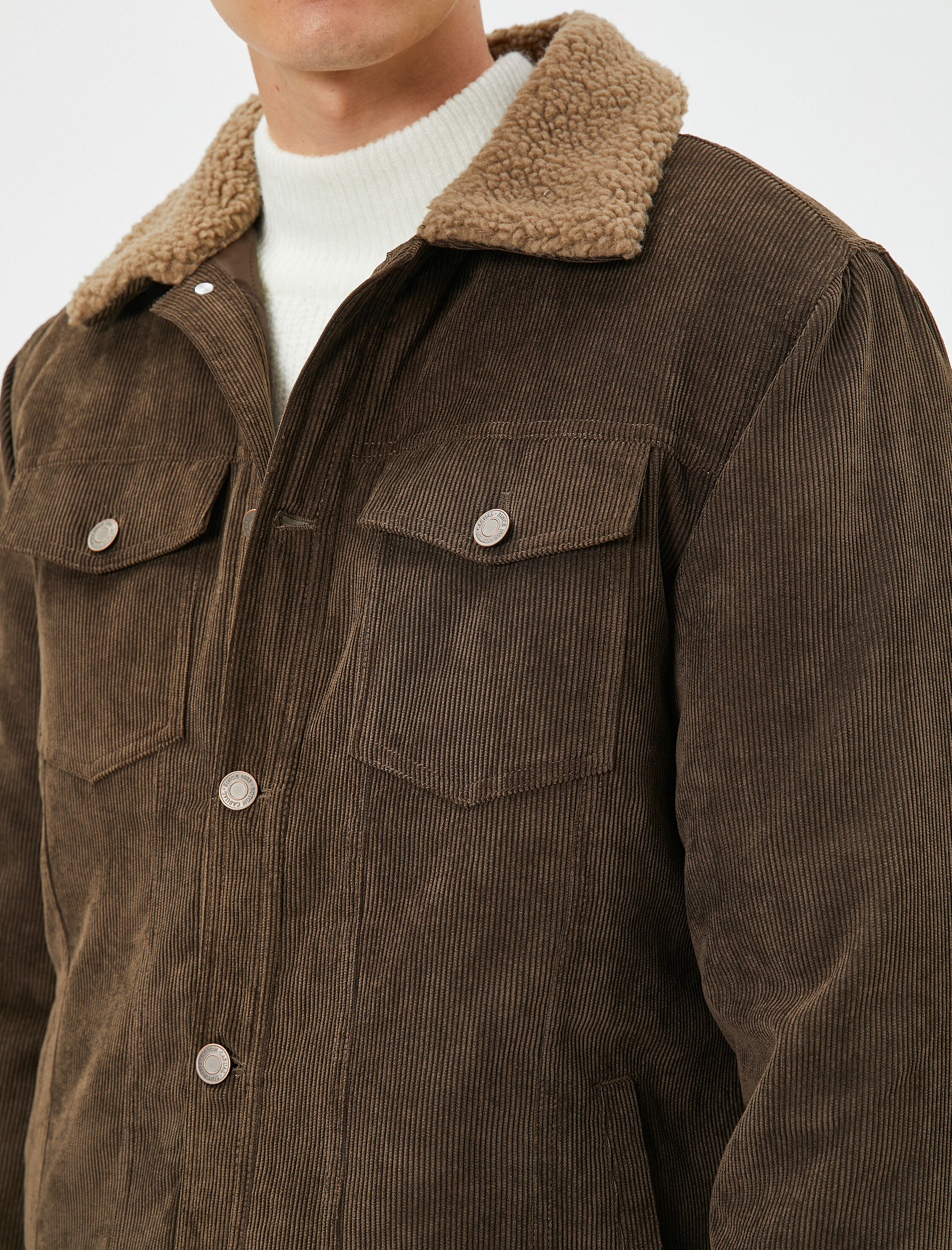   Kadife Görünümlü Ceket Peluş Yaka Detaylı Çift Cepli Düğmeli