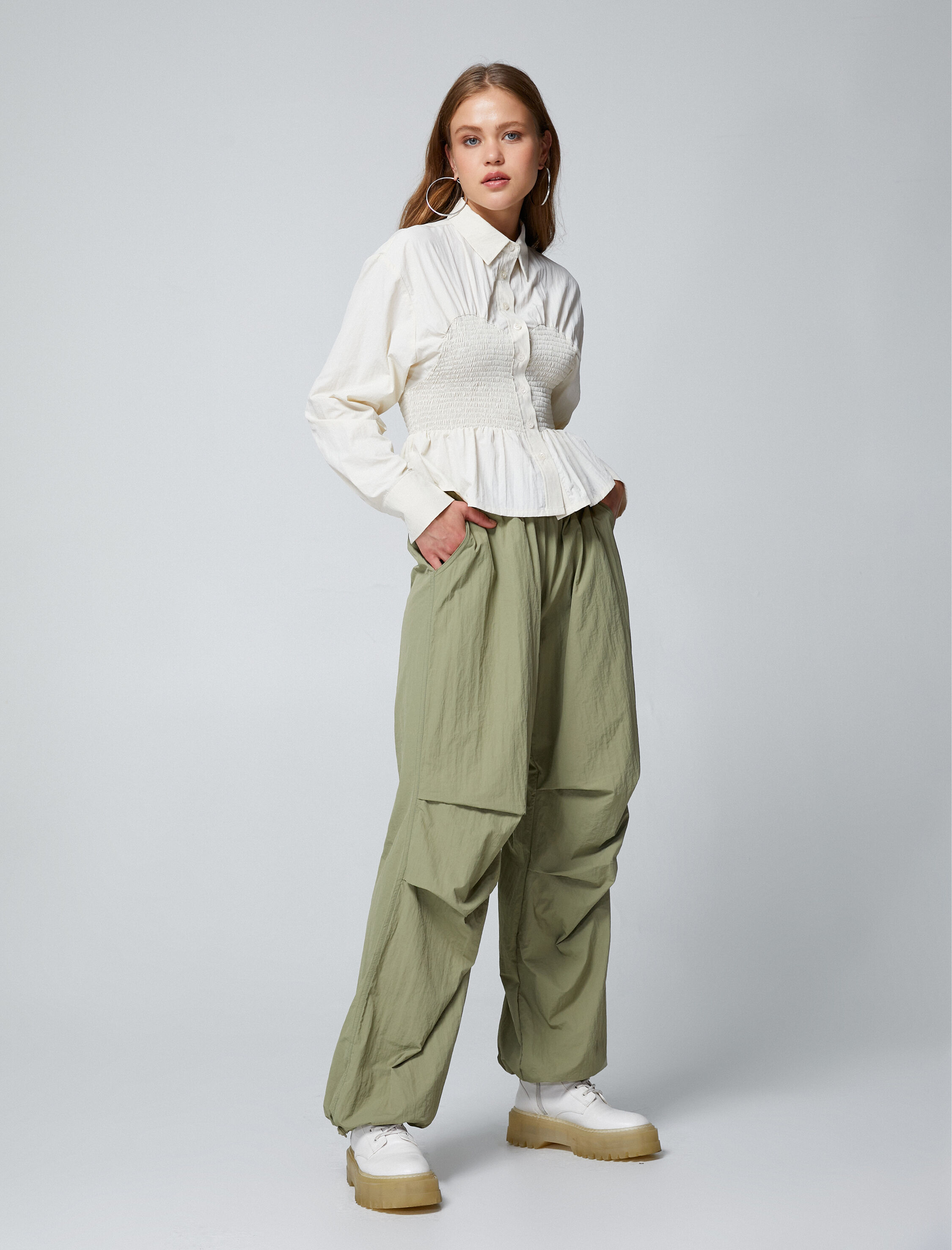   Gömlek Gipe Detaylı Korse Görünümlü Uzun Kollu