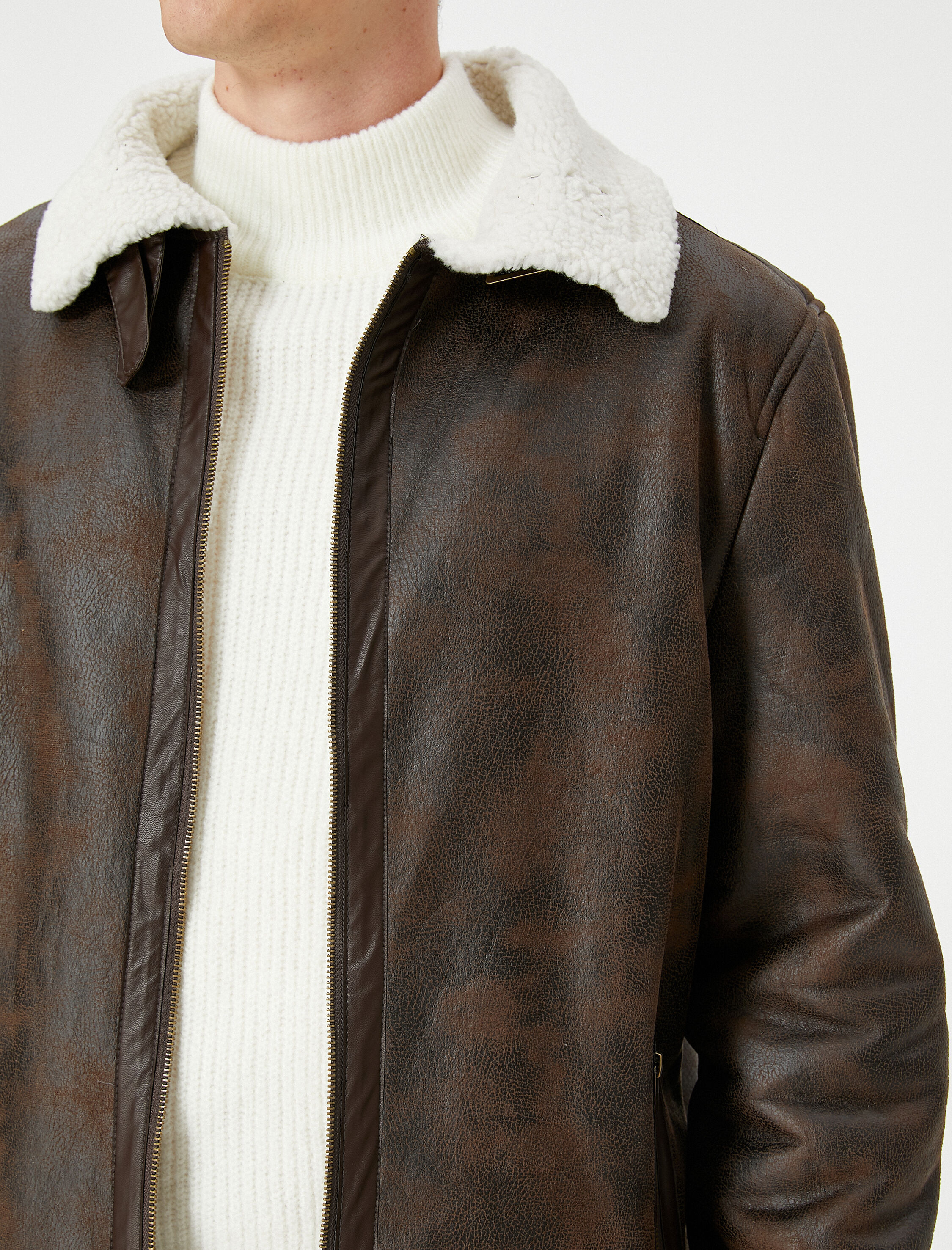   Deri Görünümlü Ceket Peluş Yakalı Fermuarlı Cep Detaylı