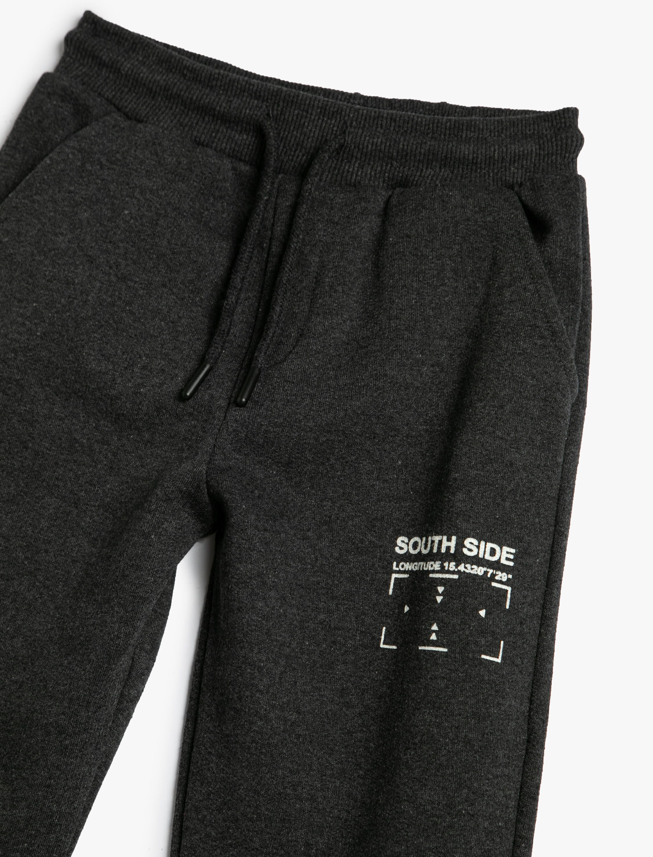  Erkek Çocuk Jogger Eşofman Altı Beli Bağlamalı Cepli Baskı Detaylı