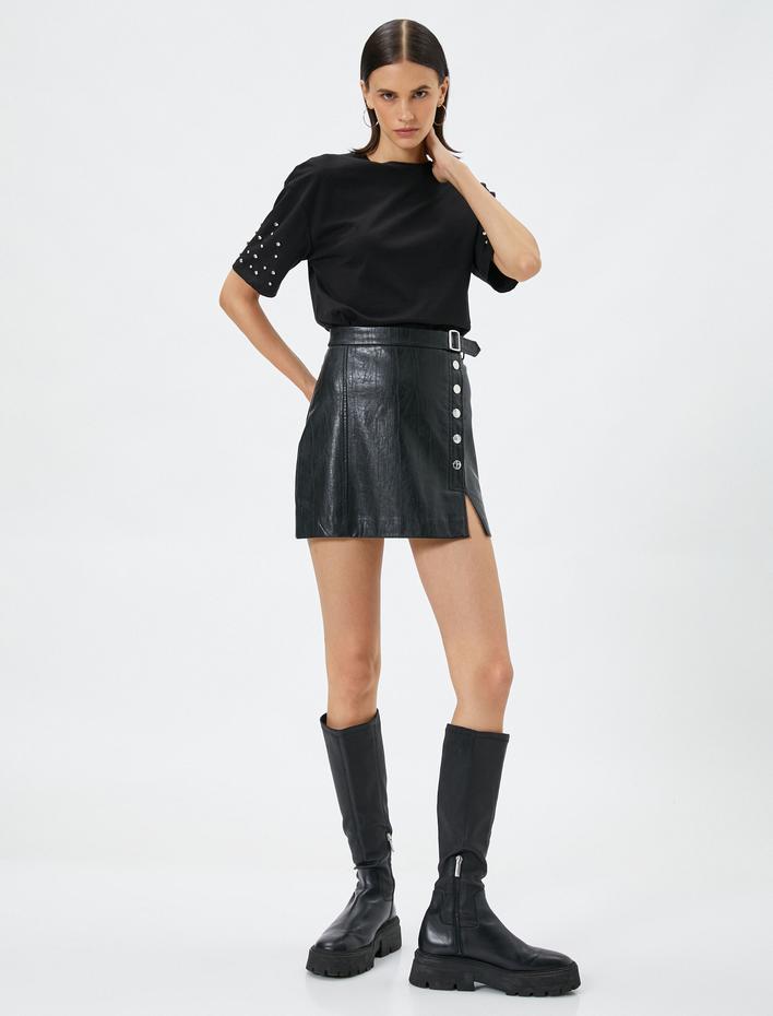  Kısa Kollu Tişört Taş İşlemeli Bisiklet Yaka Rahat Kesim Pamuklu