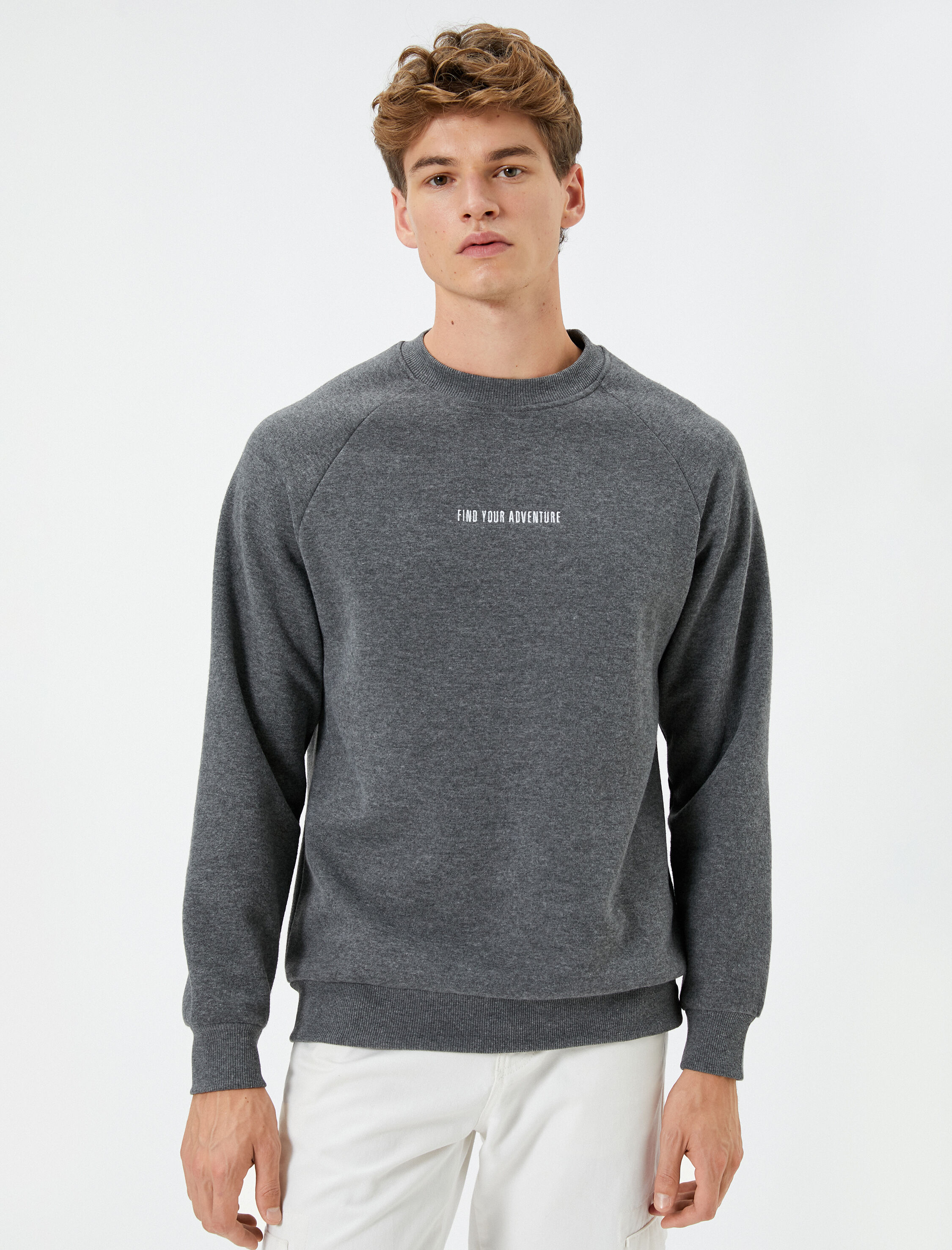 Bisiklet Yaka Sweatshirt Slogan İşlemeli Reglan Kollu Şardonlu