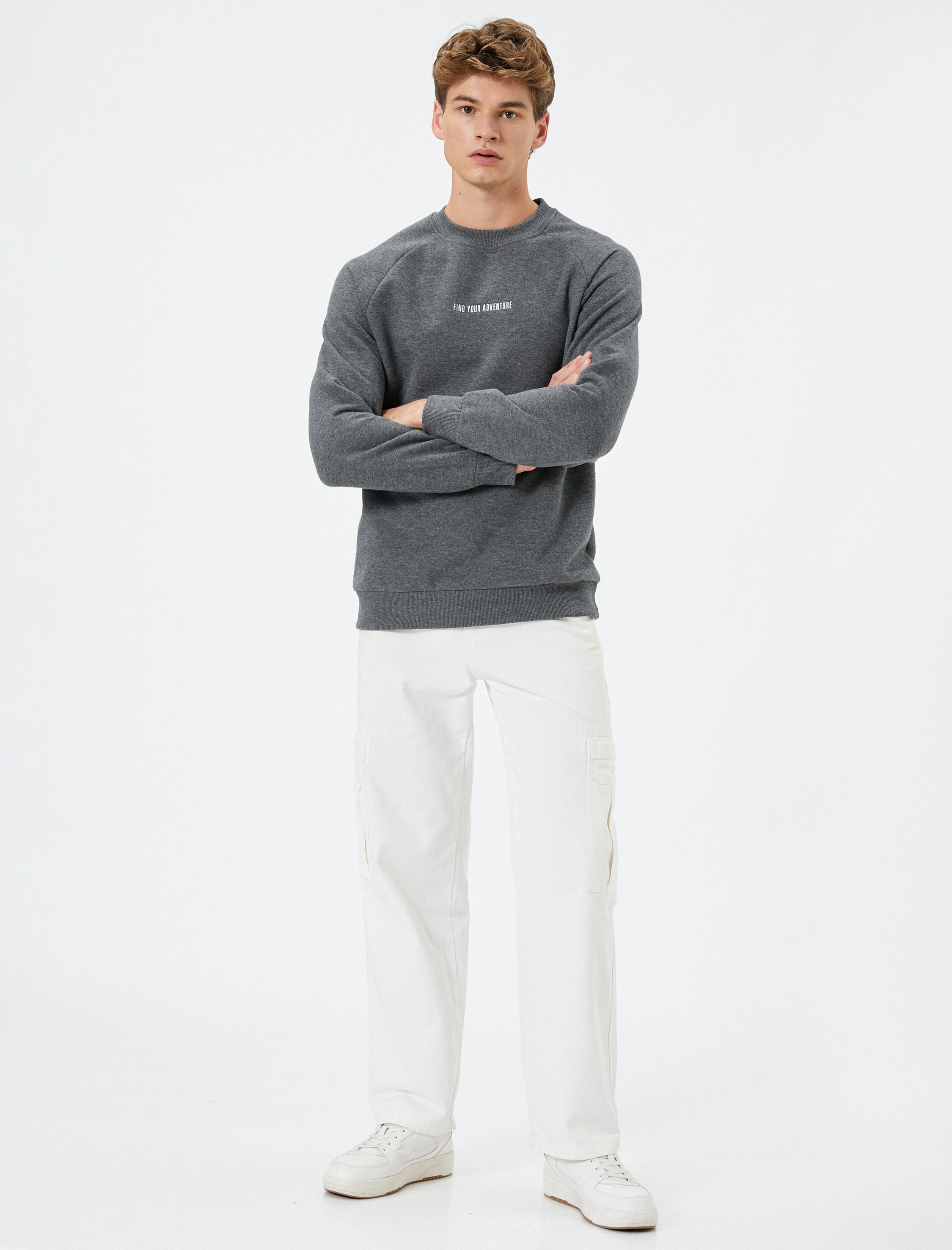 Bisiklet Yaka Sweatshirt Slogan İşlemeli Reglan Kollu Şardonlu
