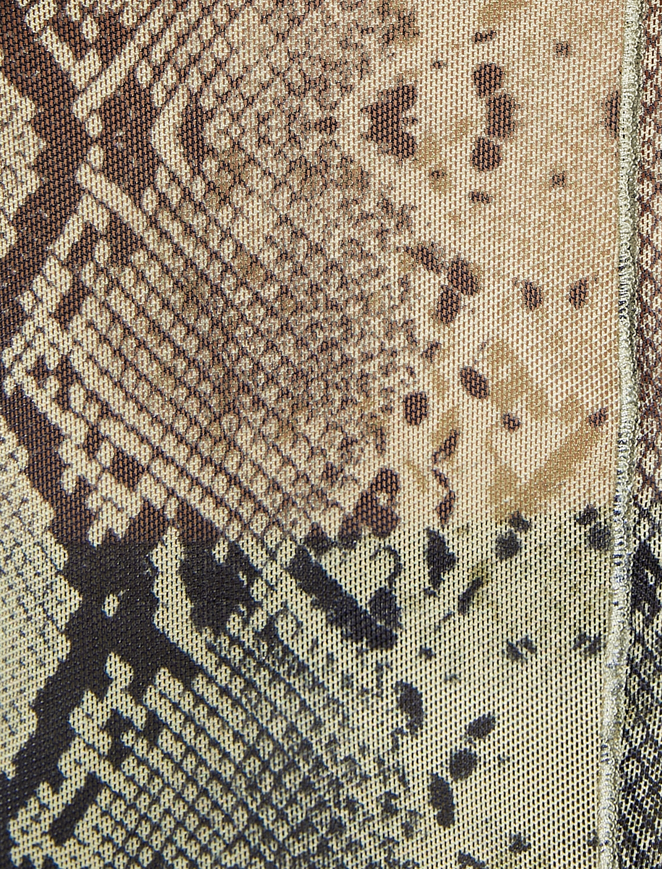   Yılan Derisi Görünümlü Tişört Dik Yaka Uzun Kollu