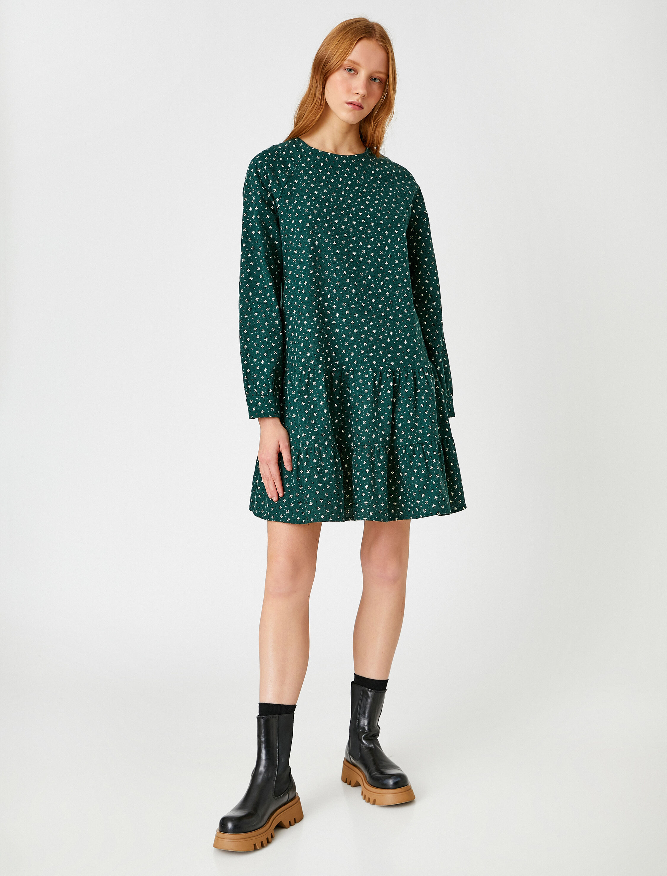   Uzun Kollu Çiçekli Fırfırlı Elbise