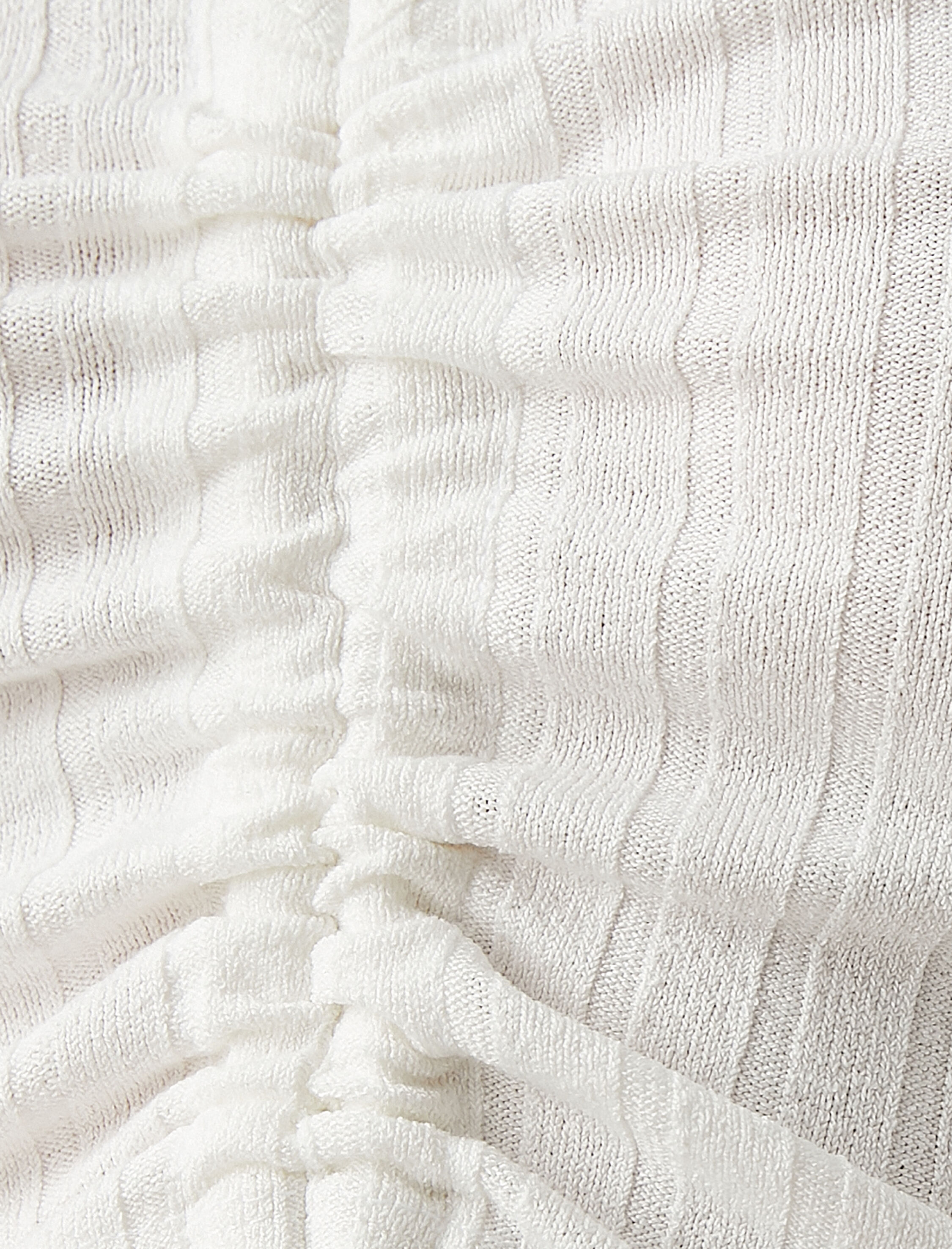   Crop V Yaka Büzgülü Kısa Kollu Tişört