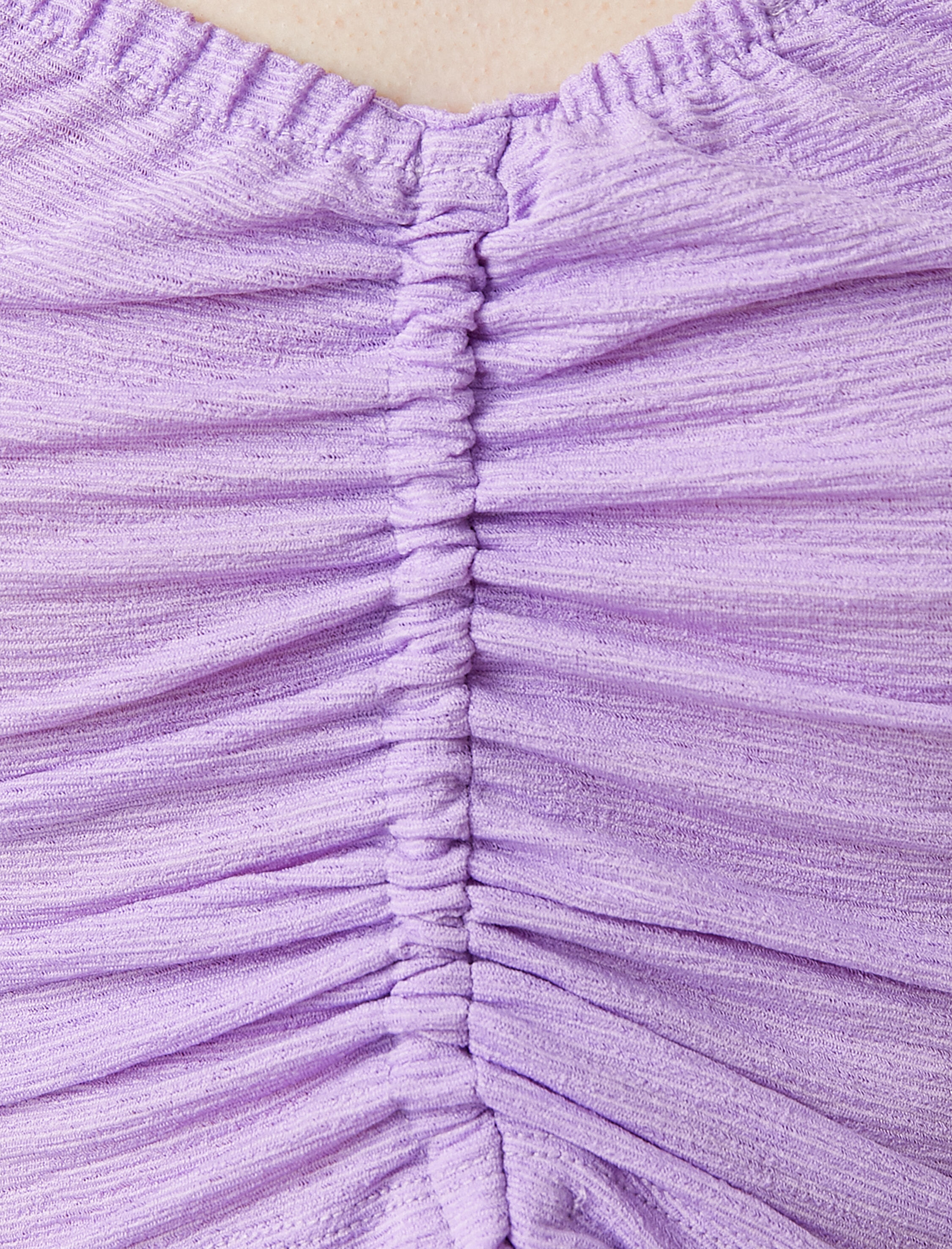   Büzgülü Crop Tişört