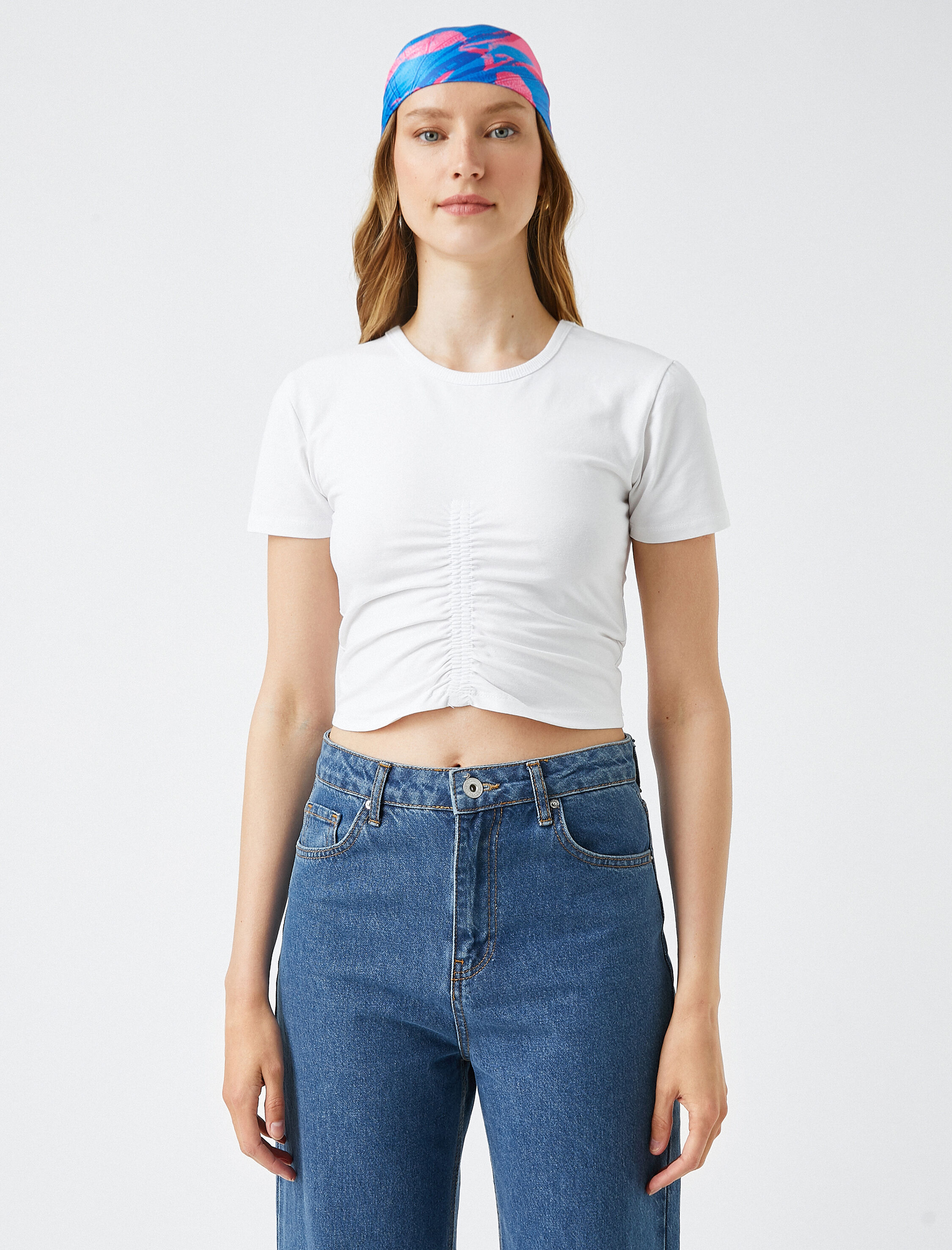   Crop Bisiklet Yaka Büzgü Detaylı Kısa Kollu Tişört Pamuklu