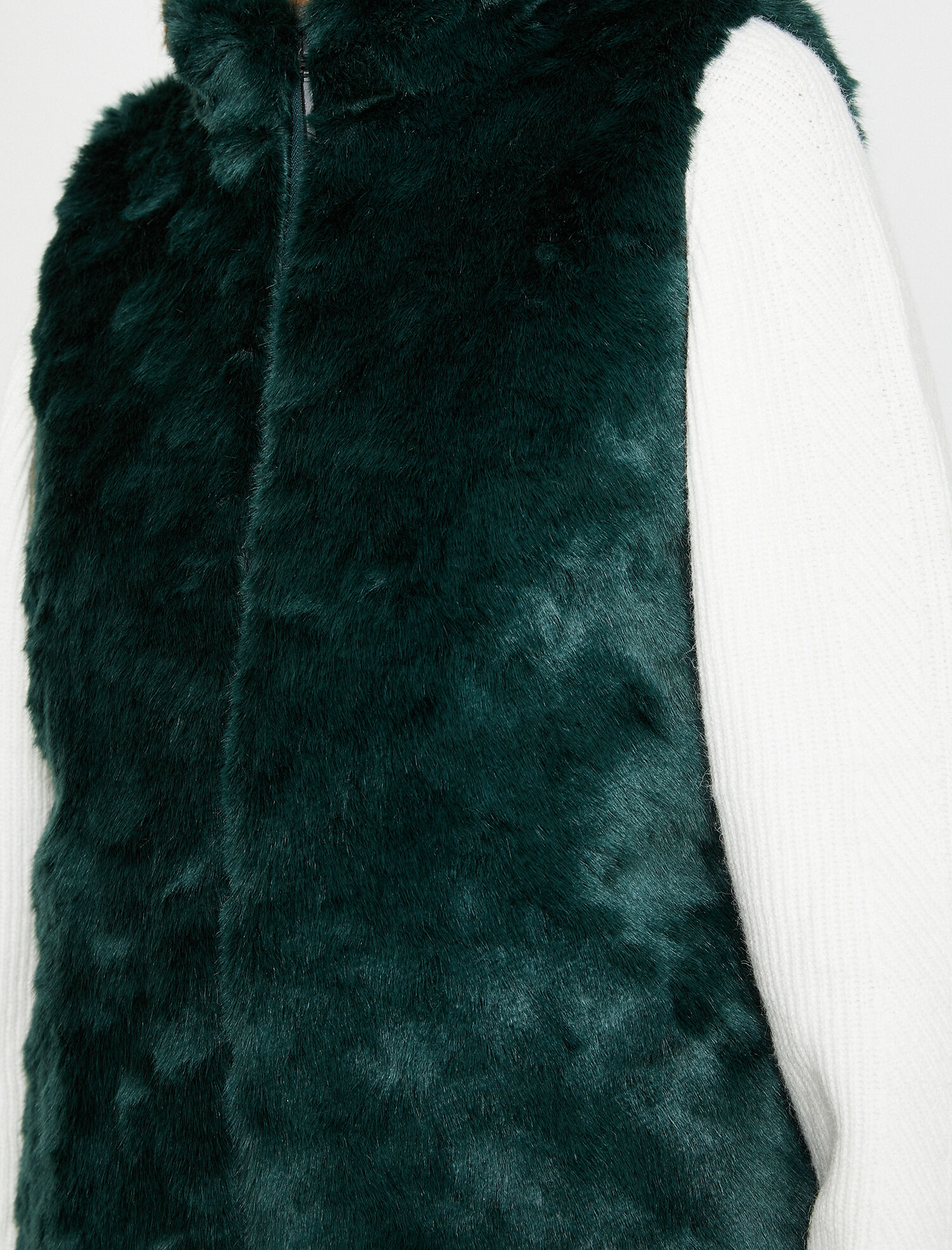   Fermuar Detaylı Peluş Yelek