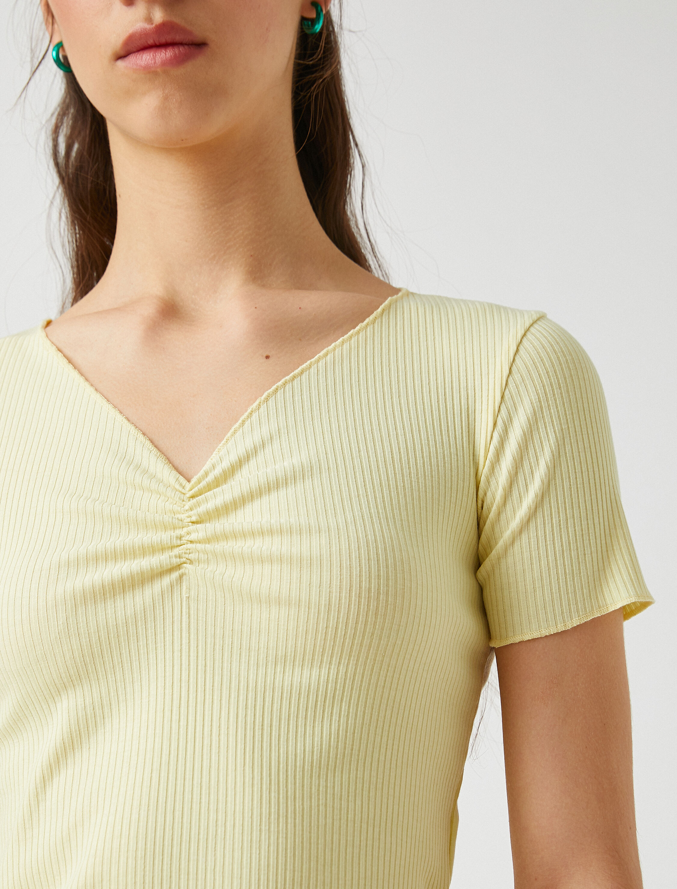   Kısa Kollu Fırfırlı Basic Tişört