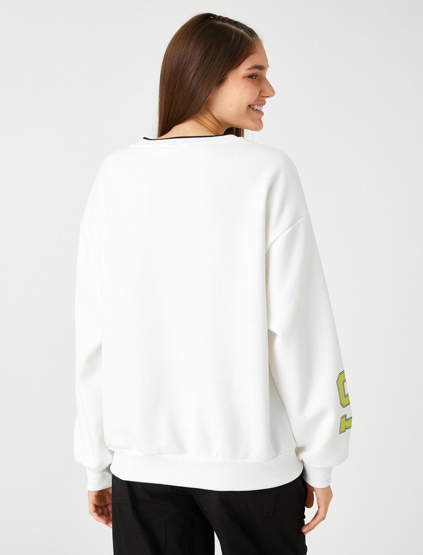   Snoopy Lisanslı Sweatshirt Oversize V Yaka Uzun Kollu
