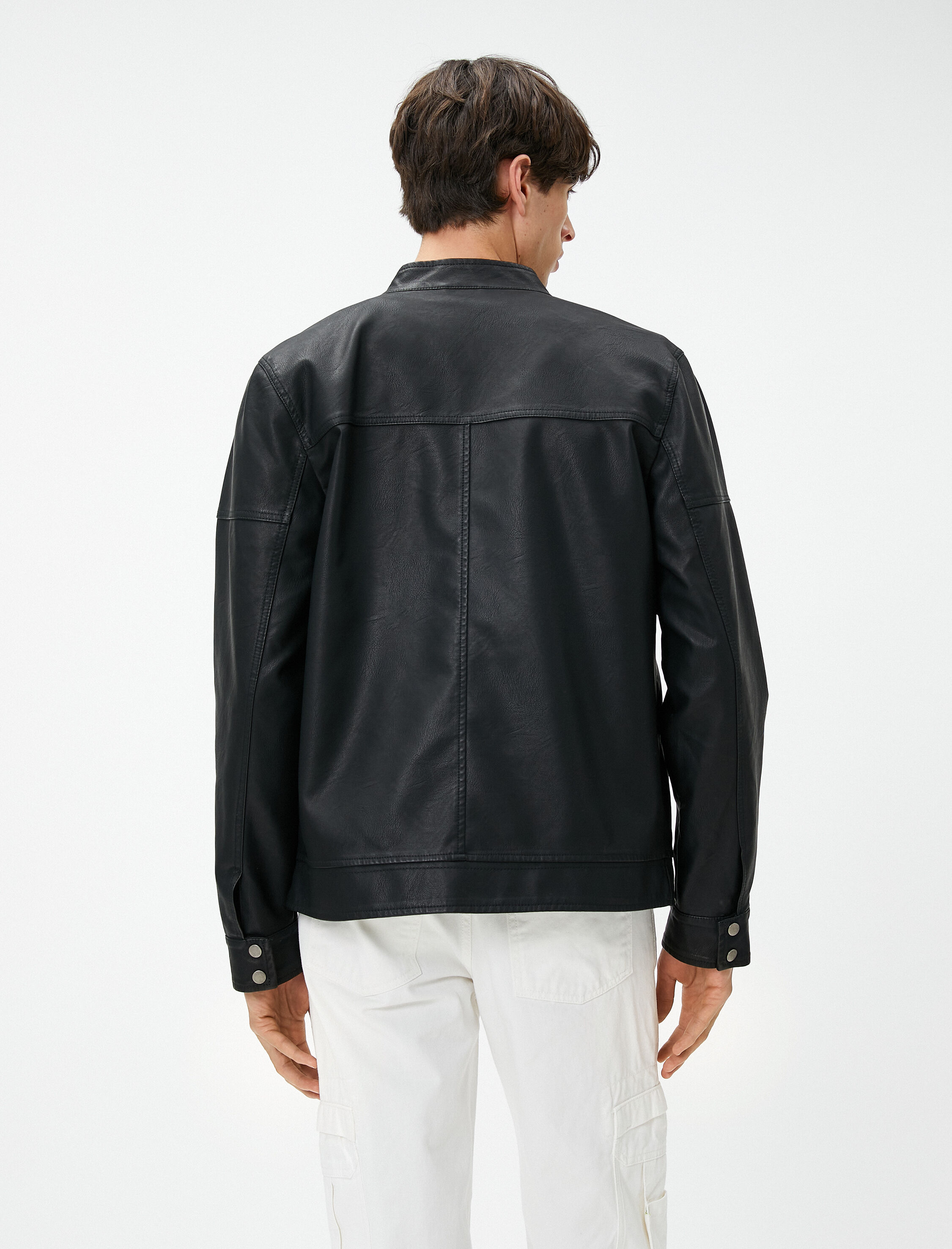   Deri Görünümlü Ceket Yuvarlak Yaka Cepli Fermuarlı